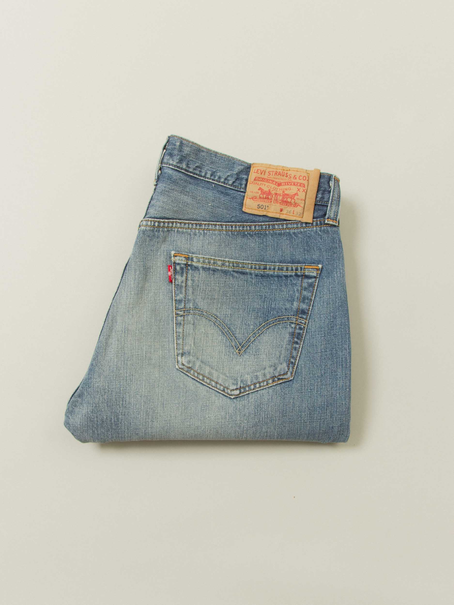 2000s Levi's 501 Jeans (36x32) - Image 6