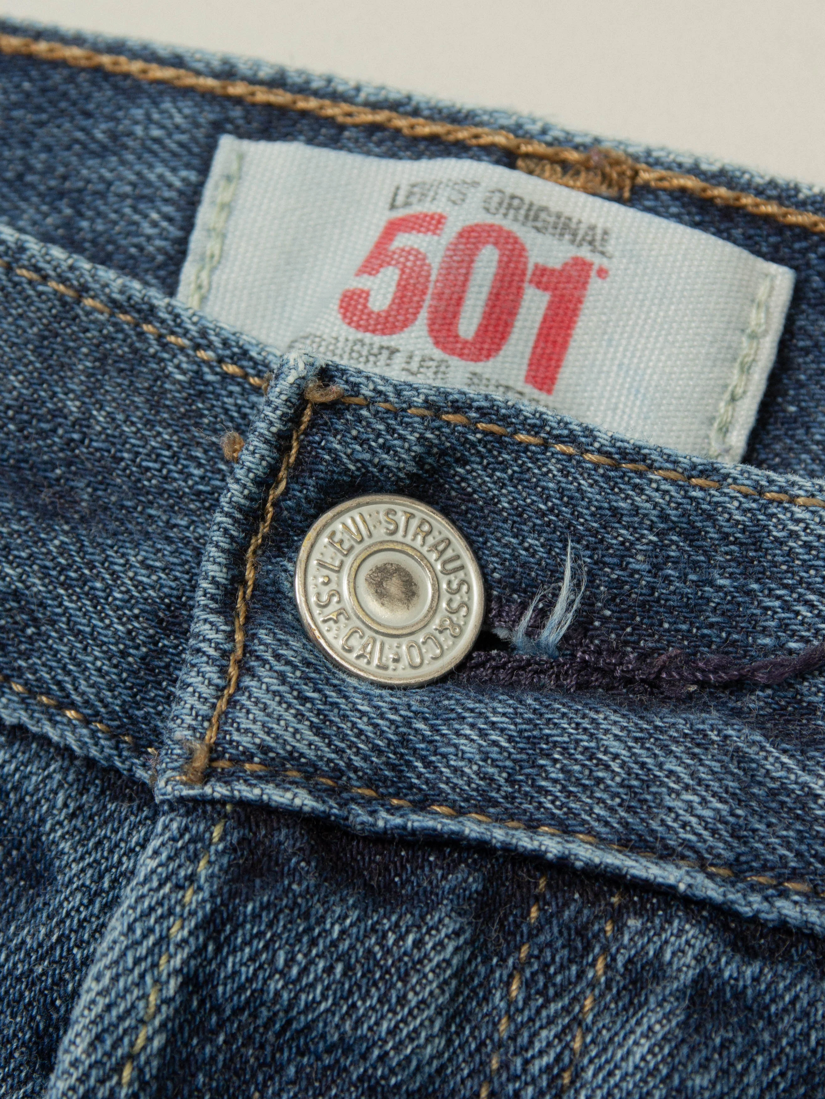 2000s Levi's 501 Jeans (38x34) - Image 4