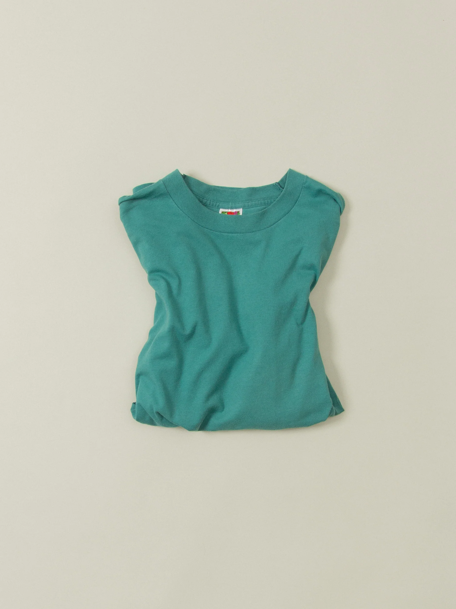 Vtg 1990s 'Fruit Of The Loom' Blank Tee - Made in Canada (XL) - Image 6
