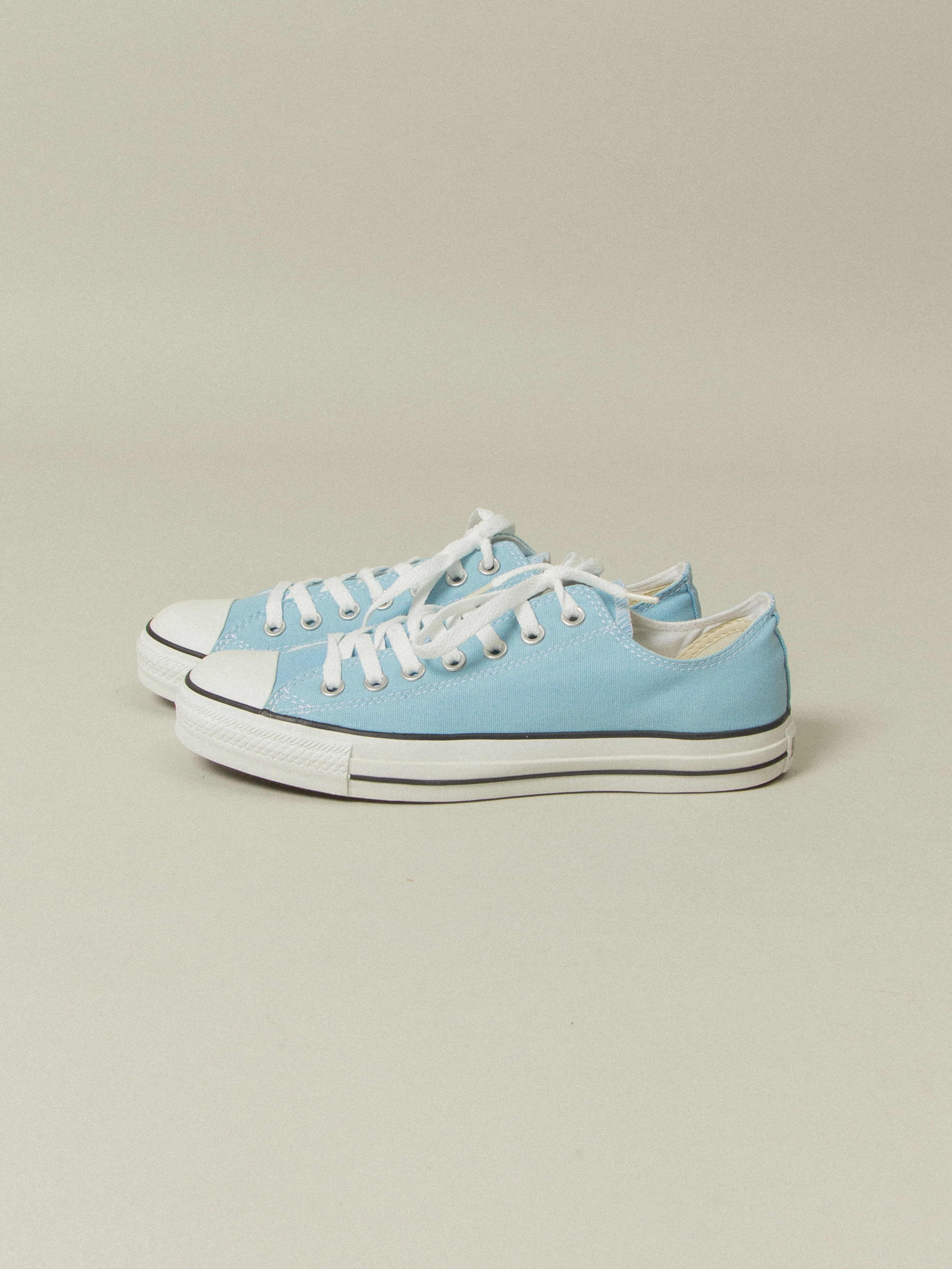 NOS Early 2000s Converse All Star Low-Top - Light Blue