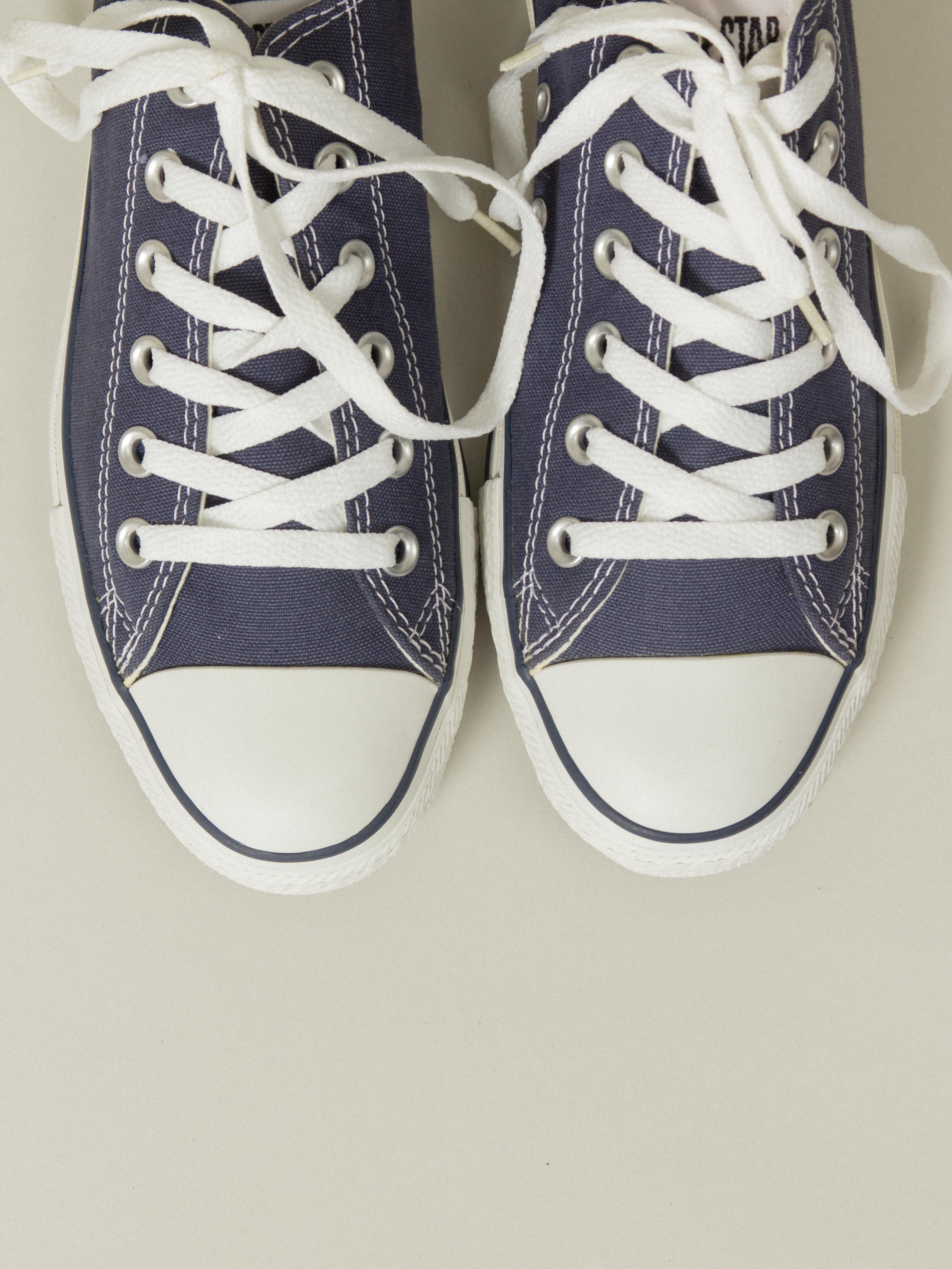 NOS Early 2000s Converse All Star Low-Top - Navy - Image 4