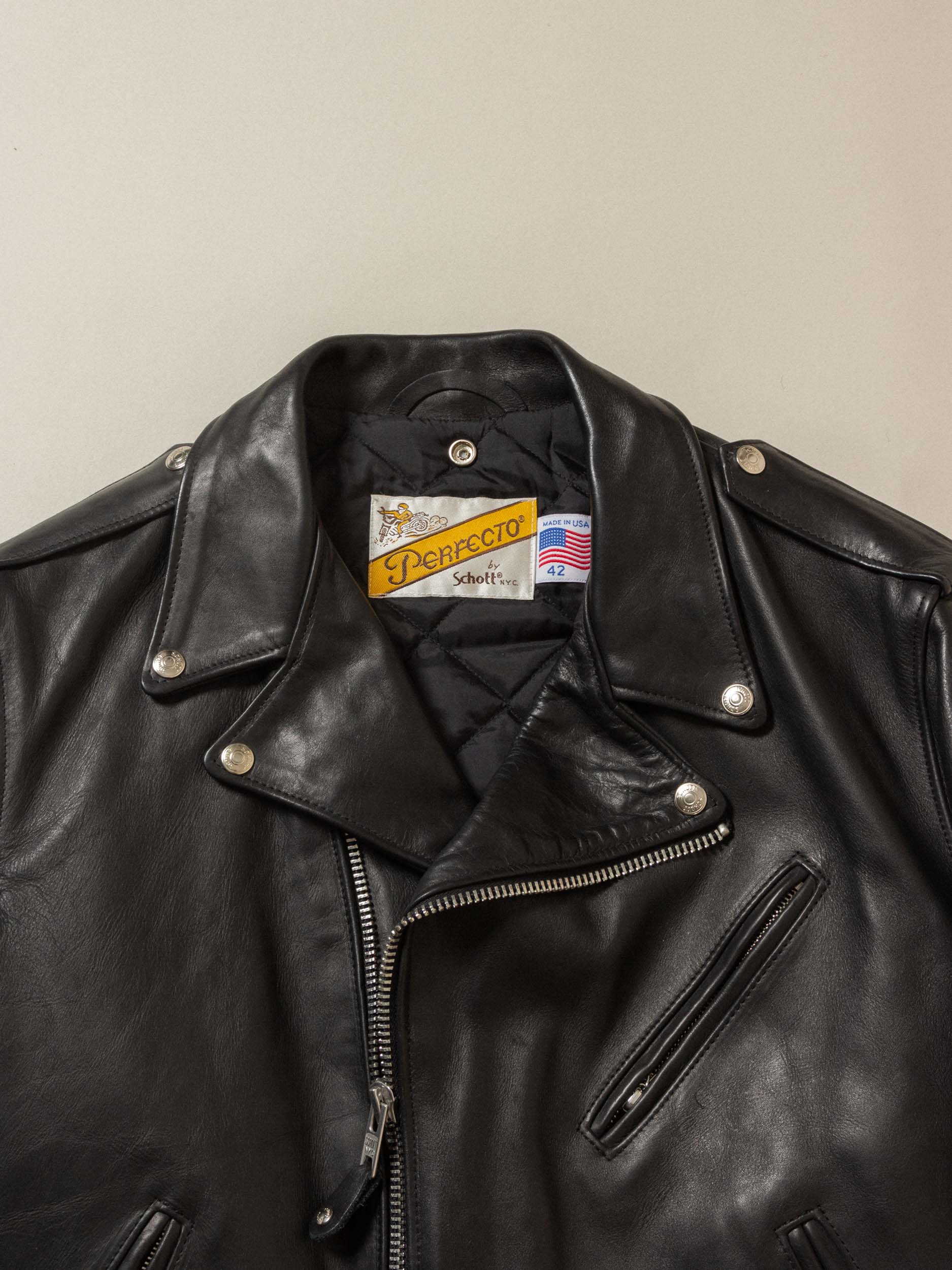 Schott NYC 118 Perfecto Leather Jacket - Image 4