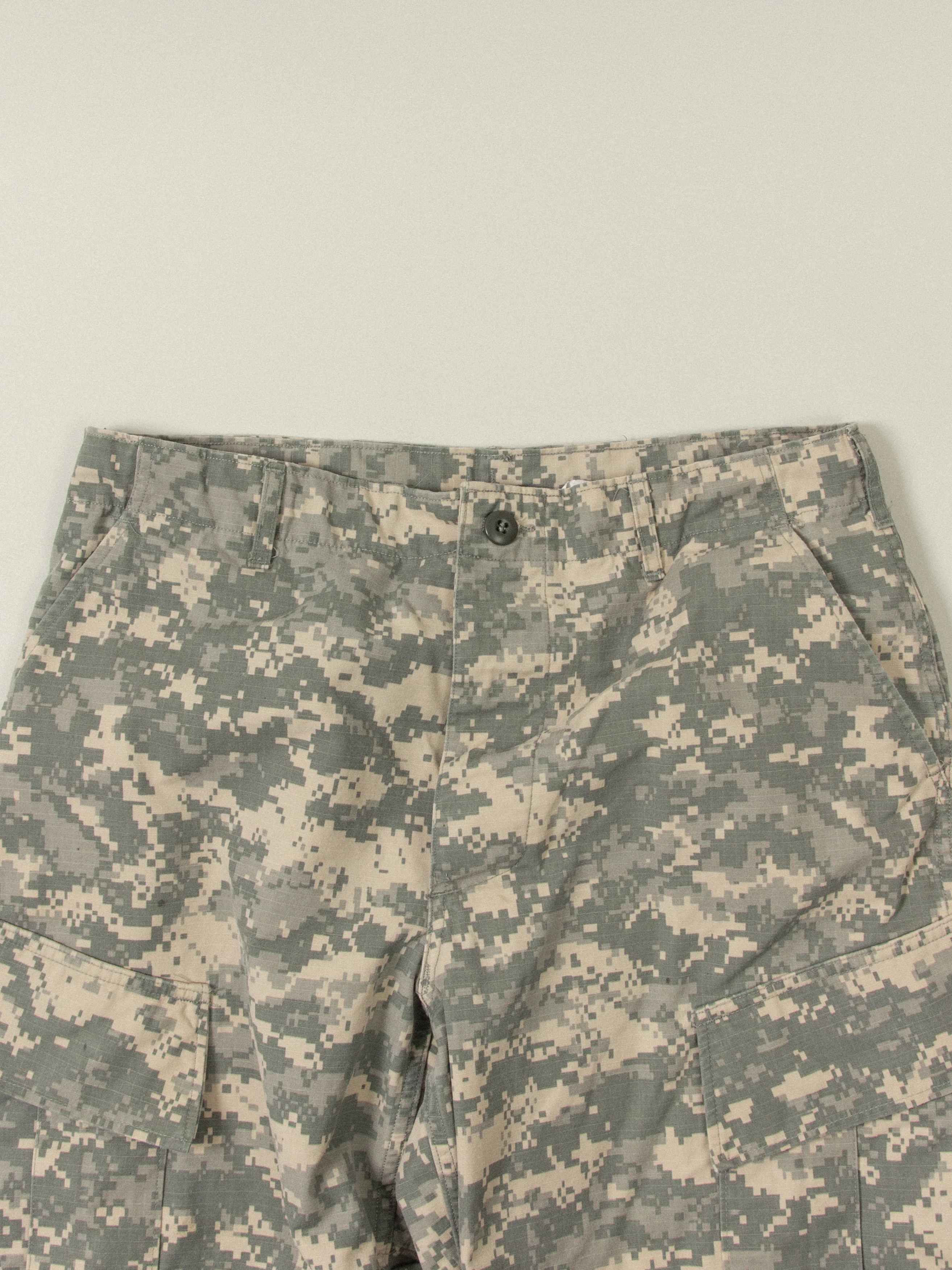 US Army Digital UCP Camo Cargo Trousers - Image 4