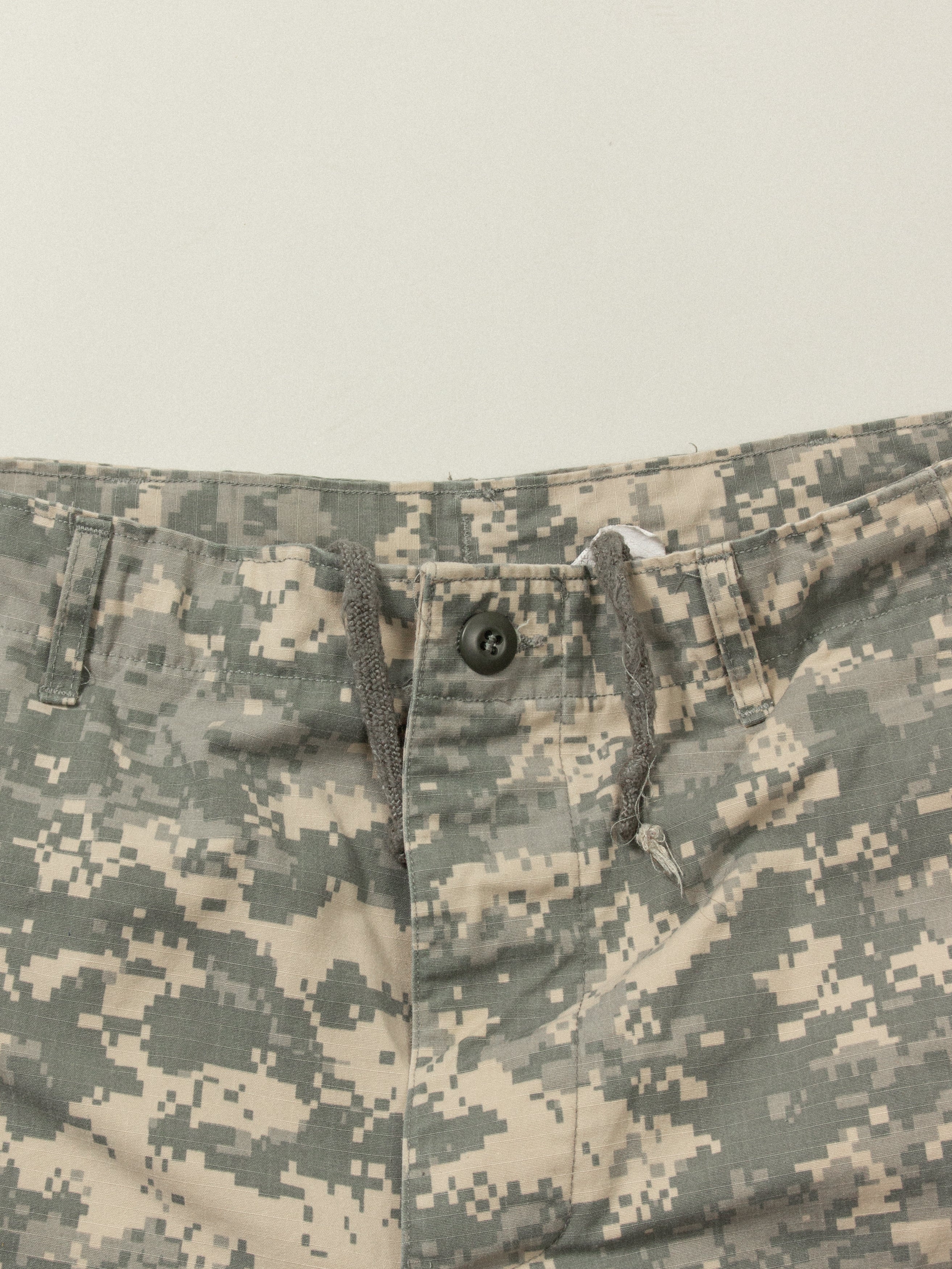 US Army Digital UCP Camo Cargo Trousers - Image 5