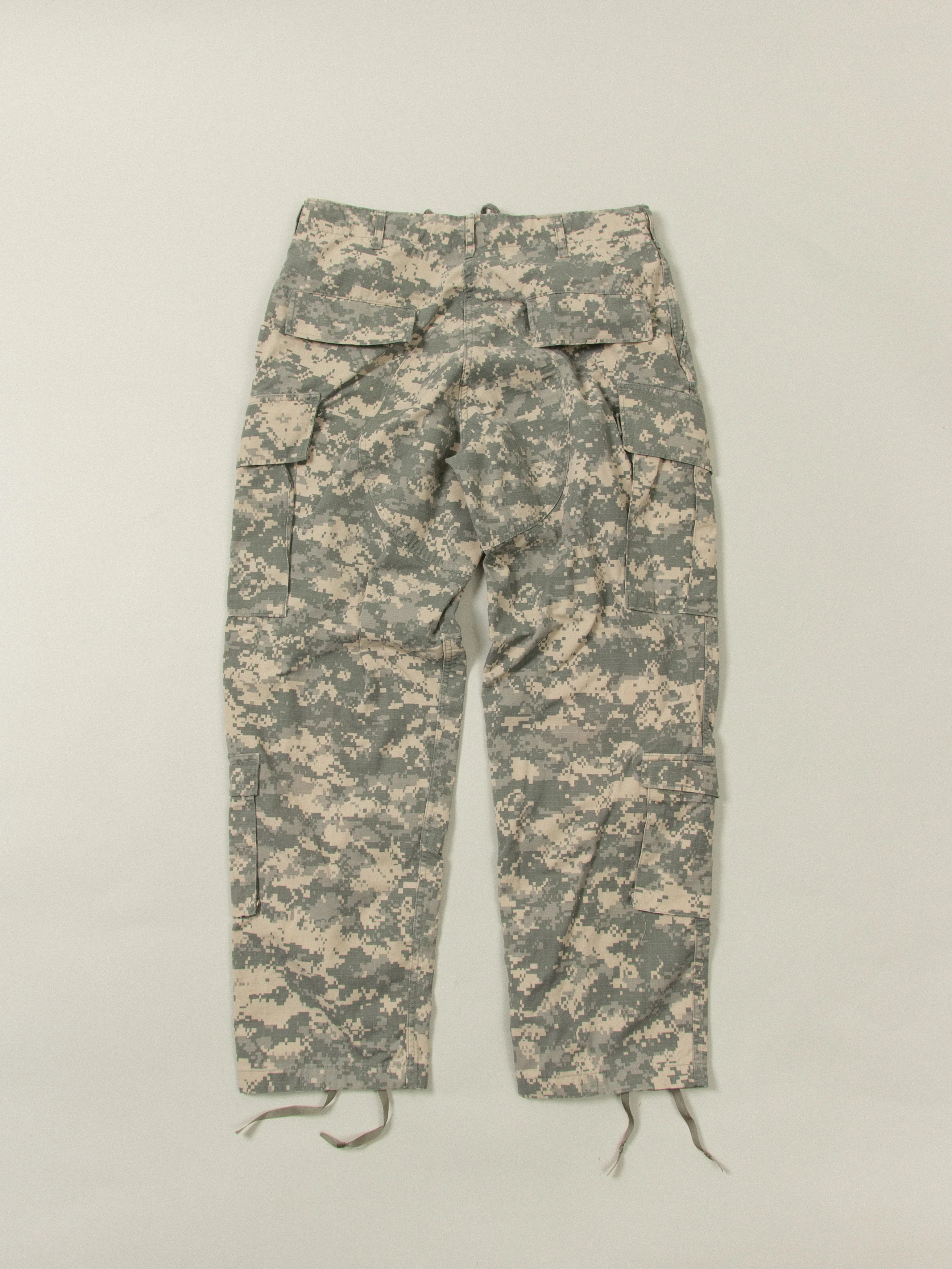 US Army Digital UCP Camo Cargo Trousers - Image 6