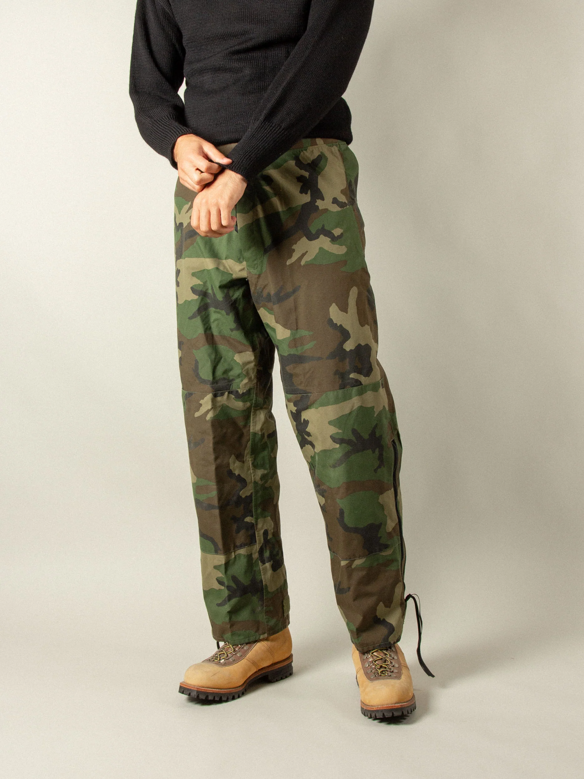 Vtg 1990s US Army Woodland Ski Pants - Made in USA - Image 7