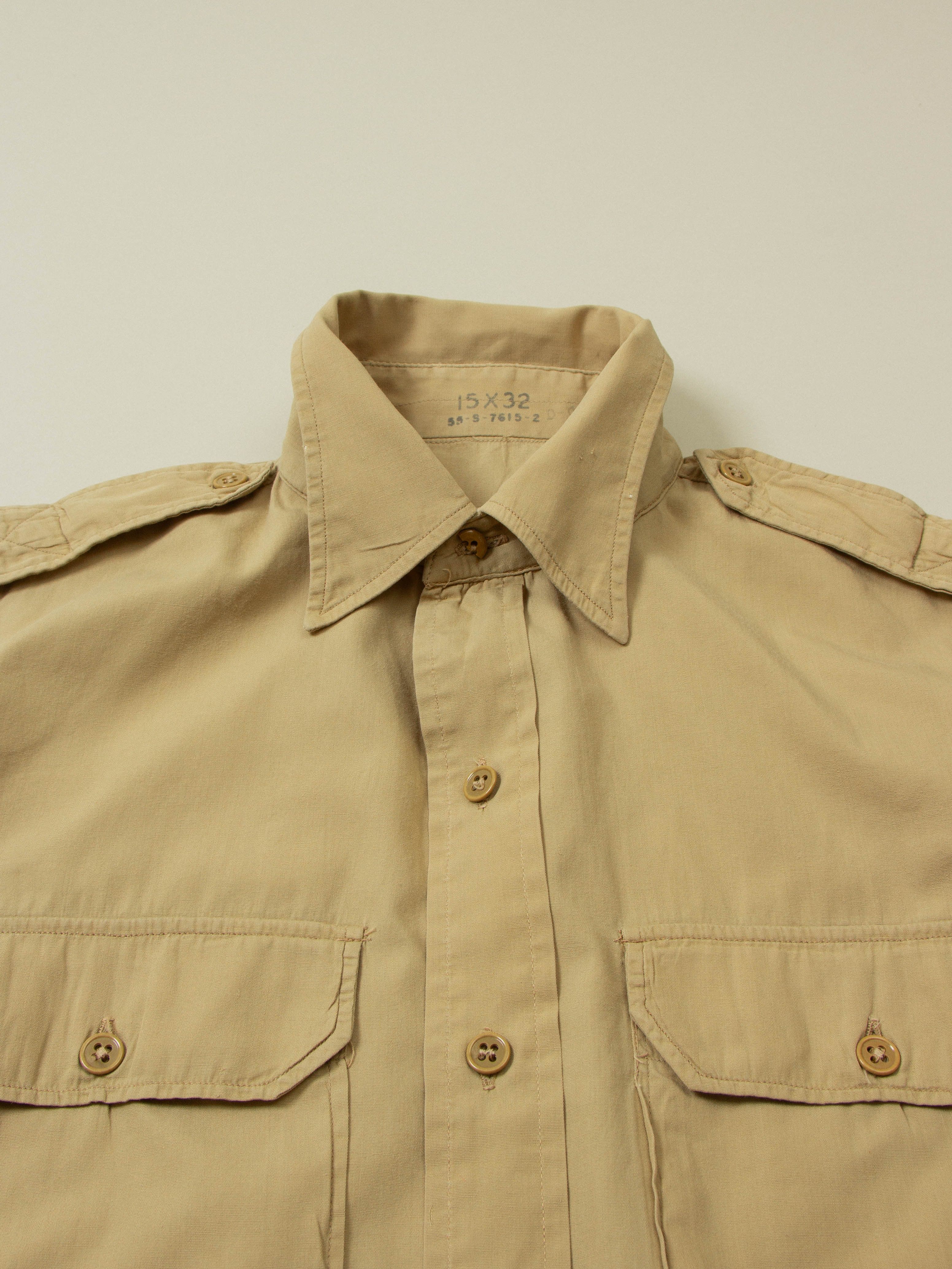 Vtg 1940s US Army Khaki Officer Shirt (S) - Image 2