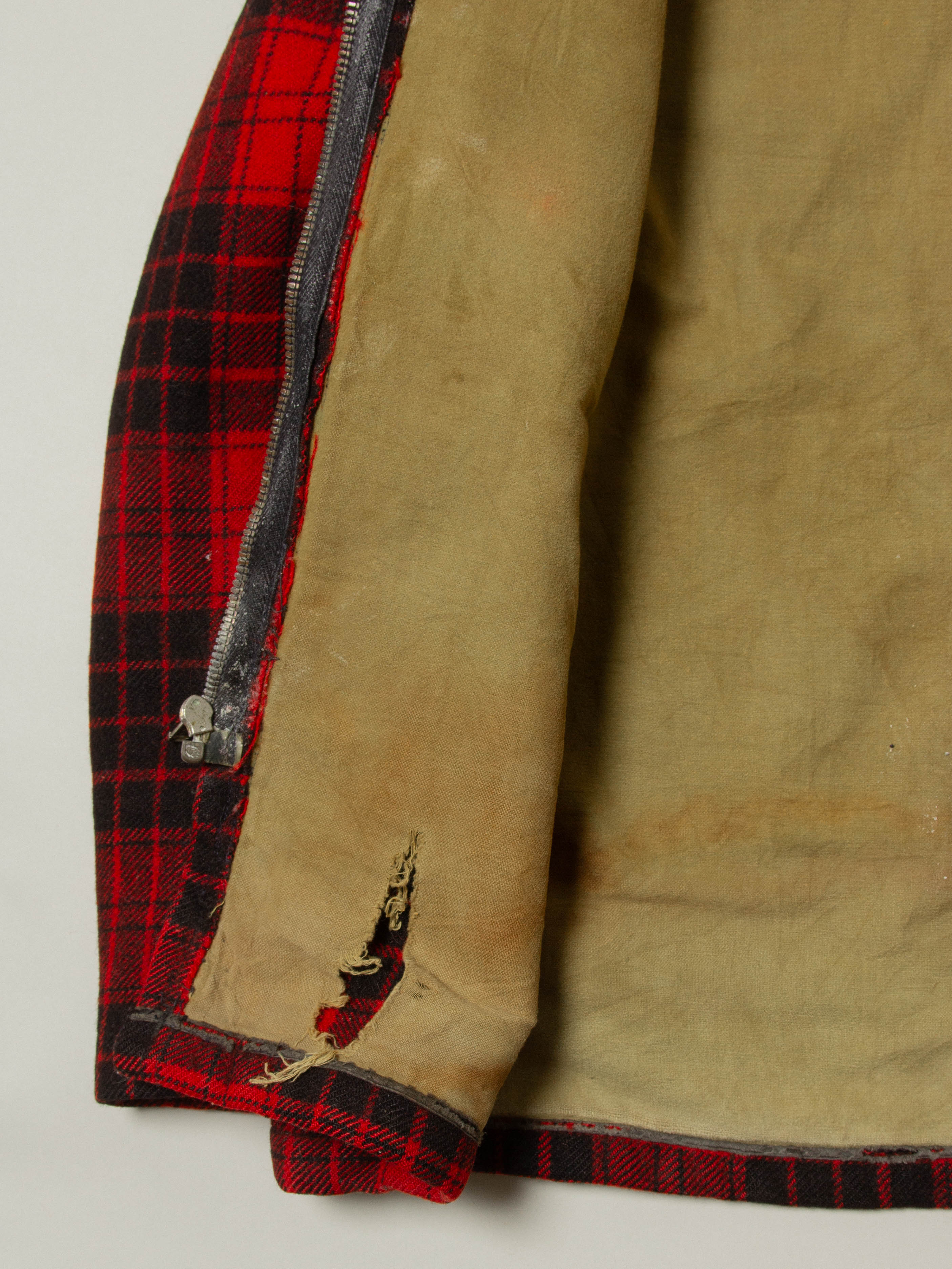 Vtg 1950s Woolrich Buffalo Plaid Hunting Jacket (XS) - Image 6