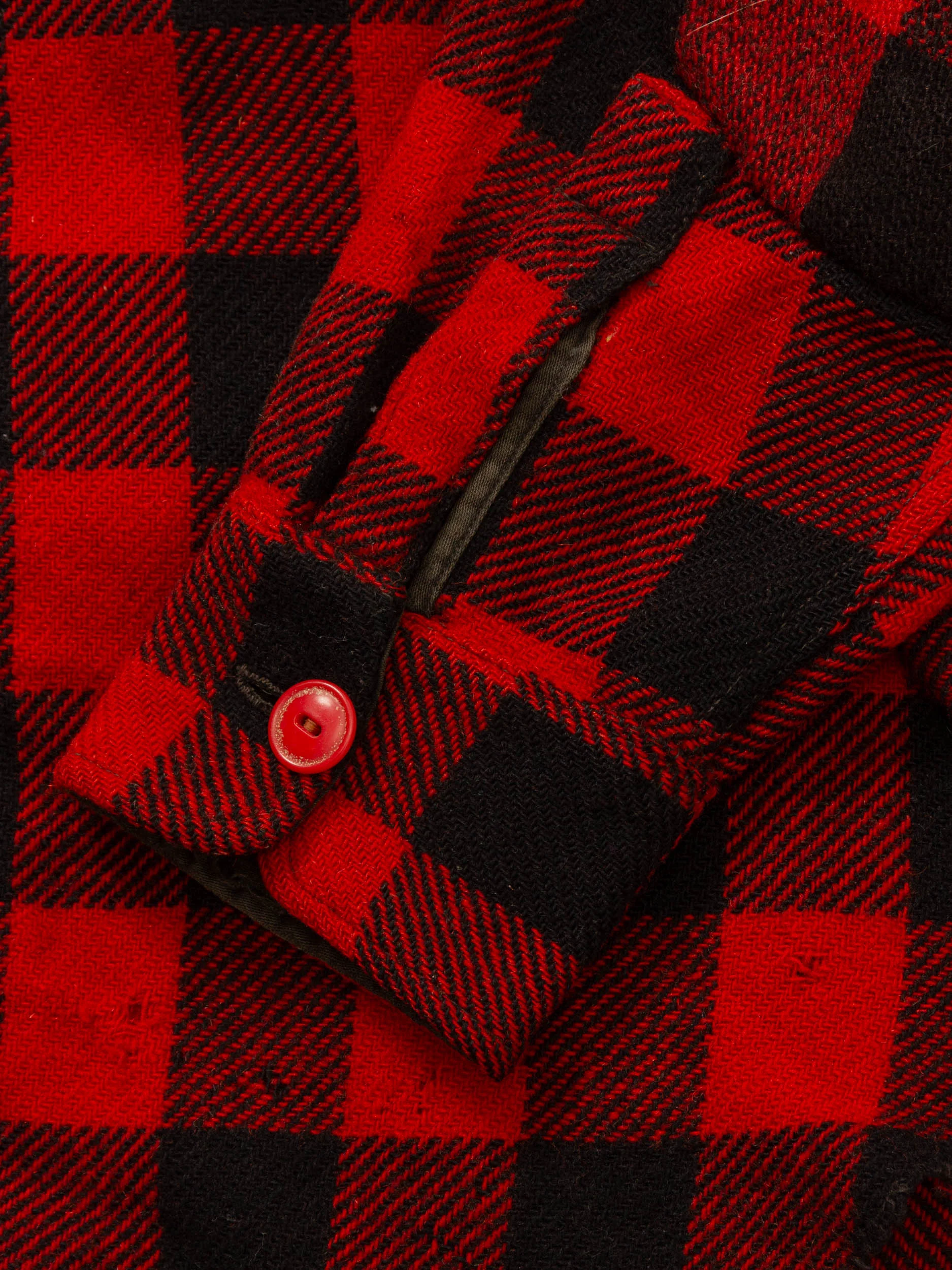 Vtg 1960s Buffalo Plaid Wool Shirt (S/M) - Image 5