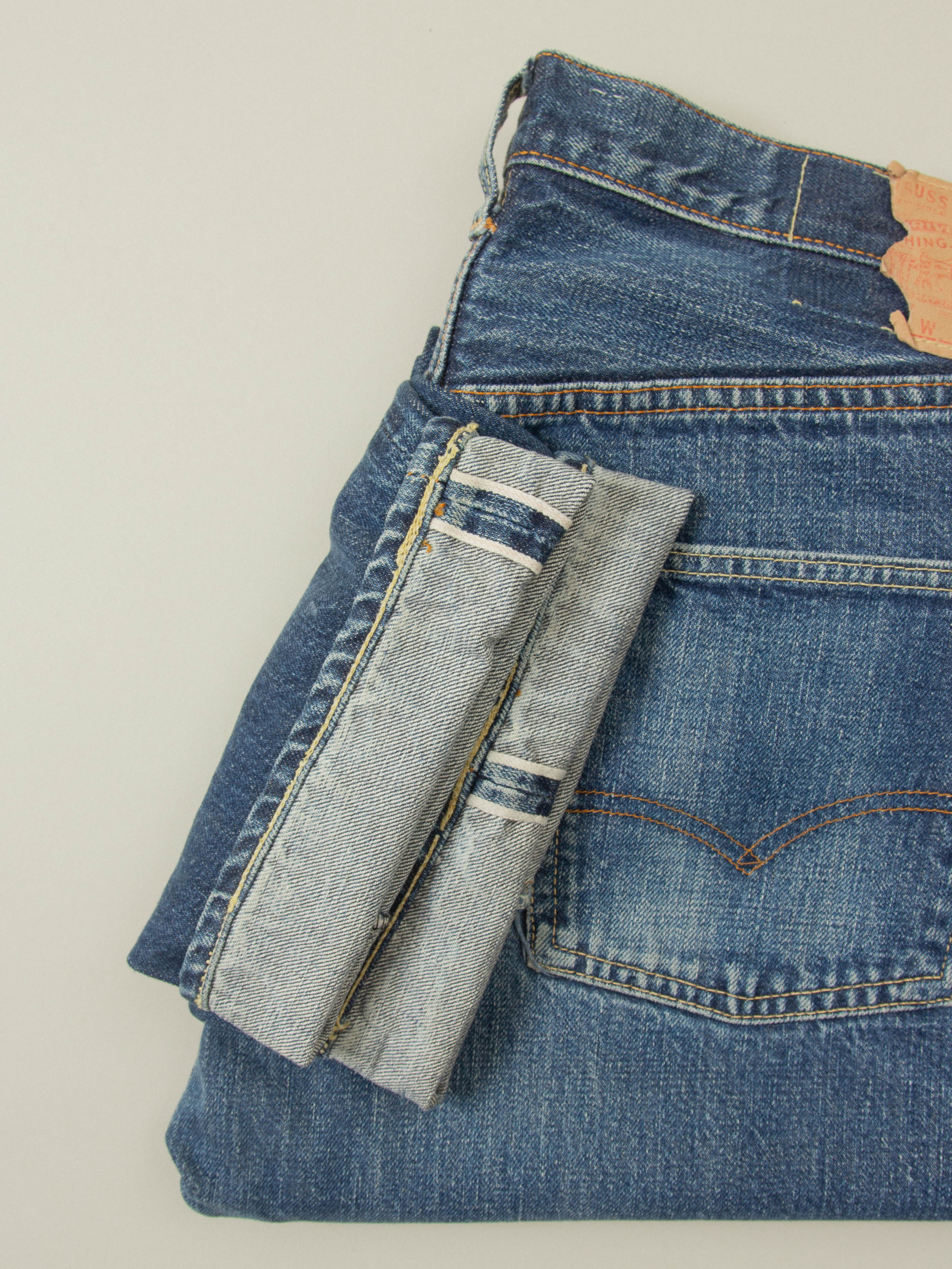 Vtg 1960s Levi's 501 Selvedge Big E Jeans (31x29) - Image 2
