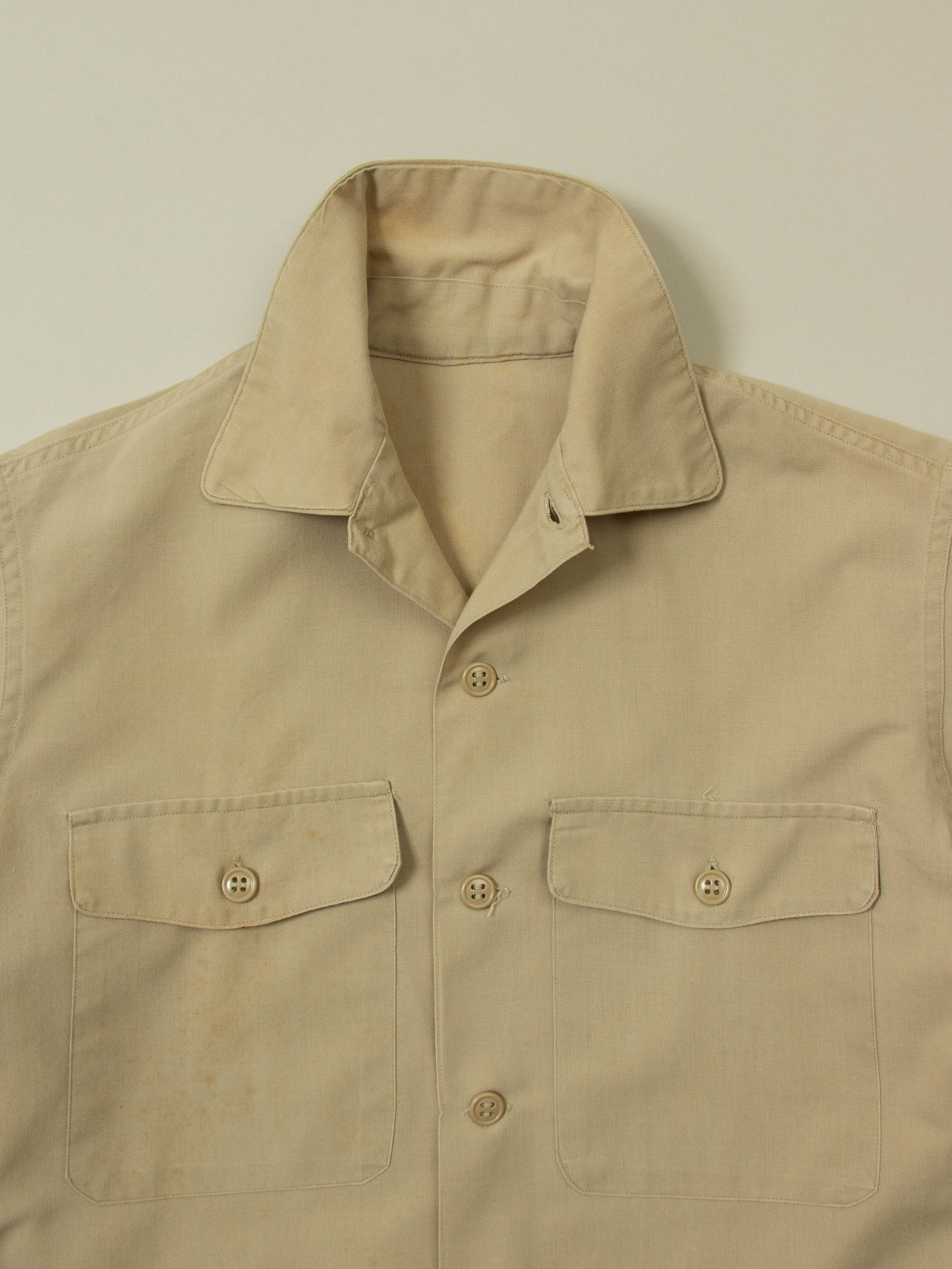 Vtg 1960s US Air Force Short Sleeve Officer Shirt (XS) - Image 2