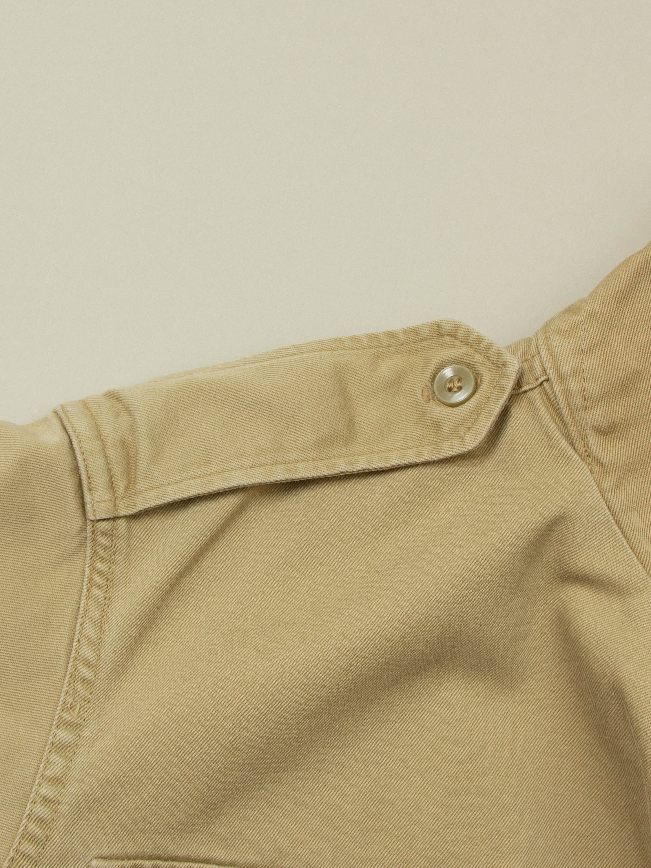 Vtg 1960s US Army Khaki Officer Shirt (S) - Image 4