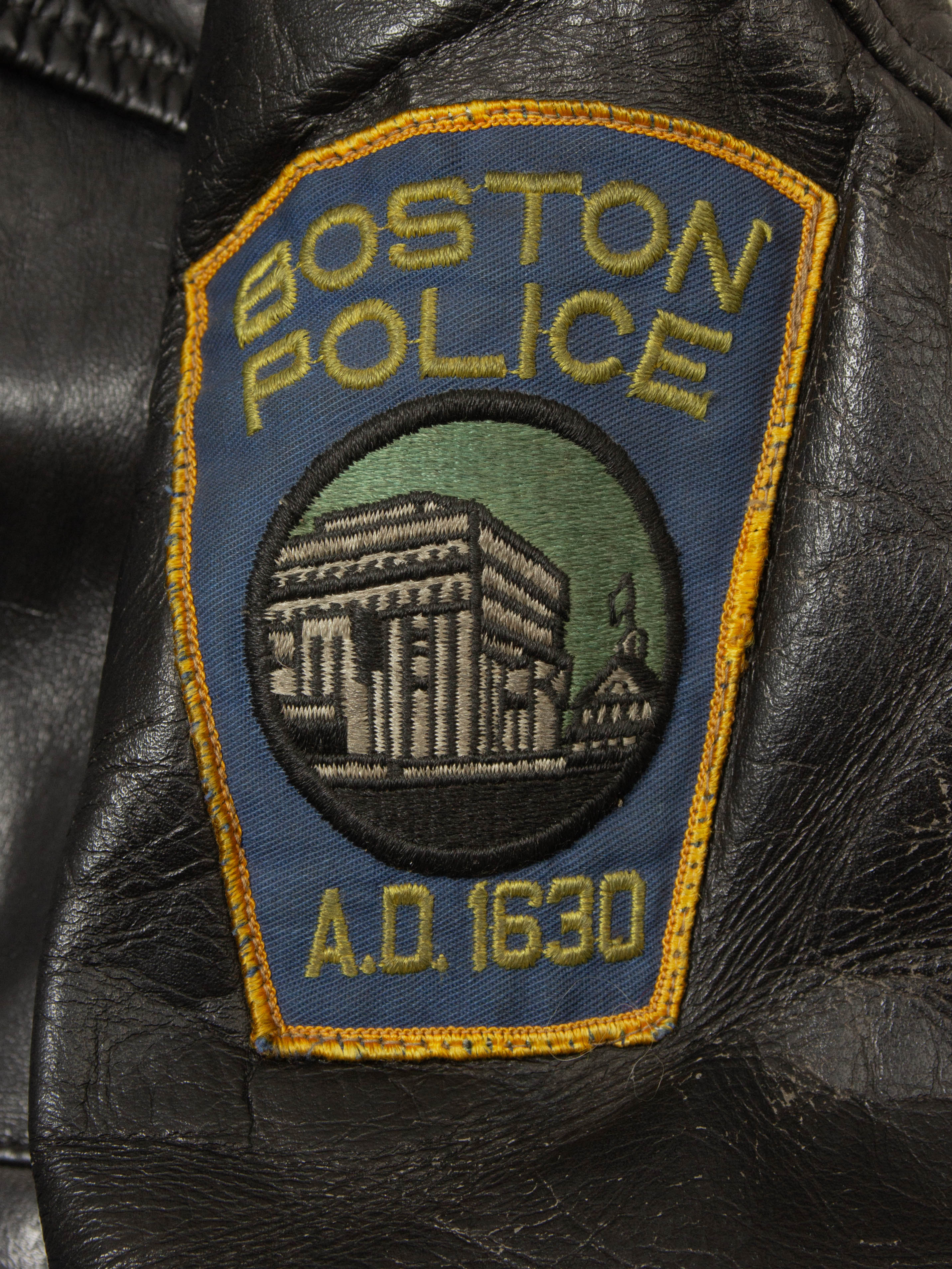 Vtg 1970s Boston Police Leather Jacket - Made in USA (L) - Image 6