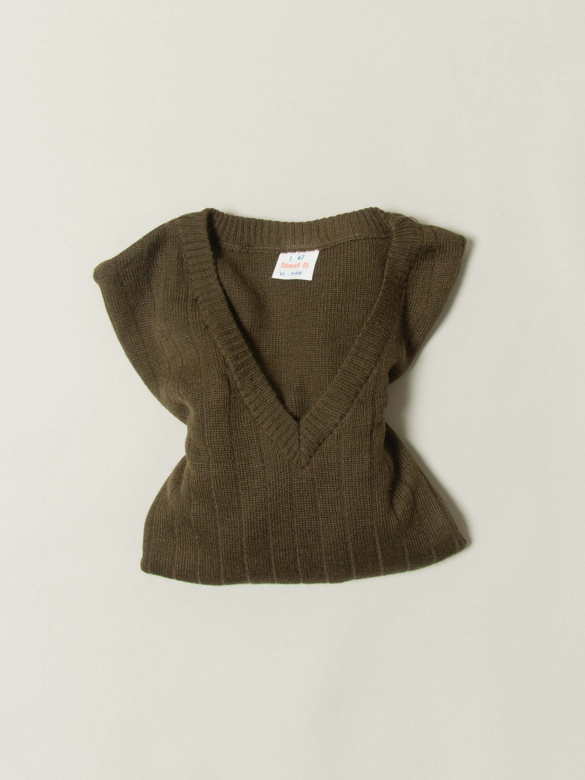 Vtg 1980s Army Green Wool V-Neck Sweater - Image 2