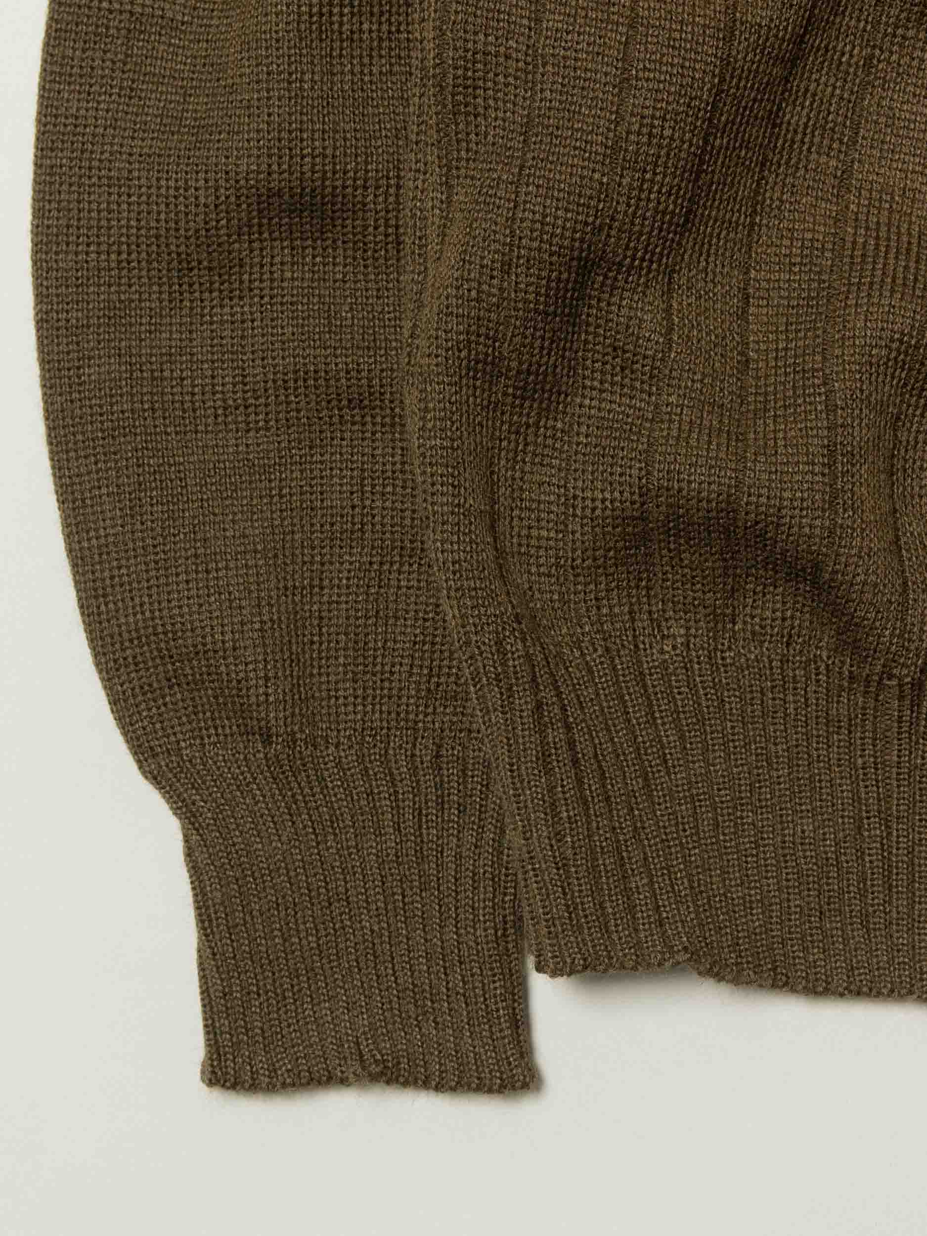 Vtg 1980s Army Green Wool V-Neck Sweater - Image 4