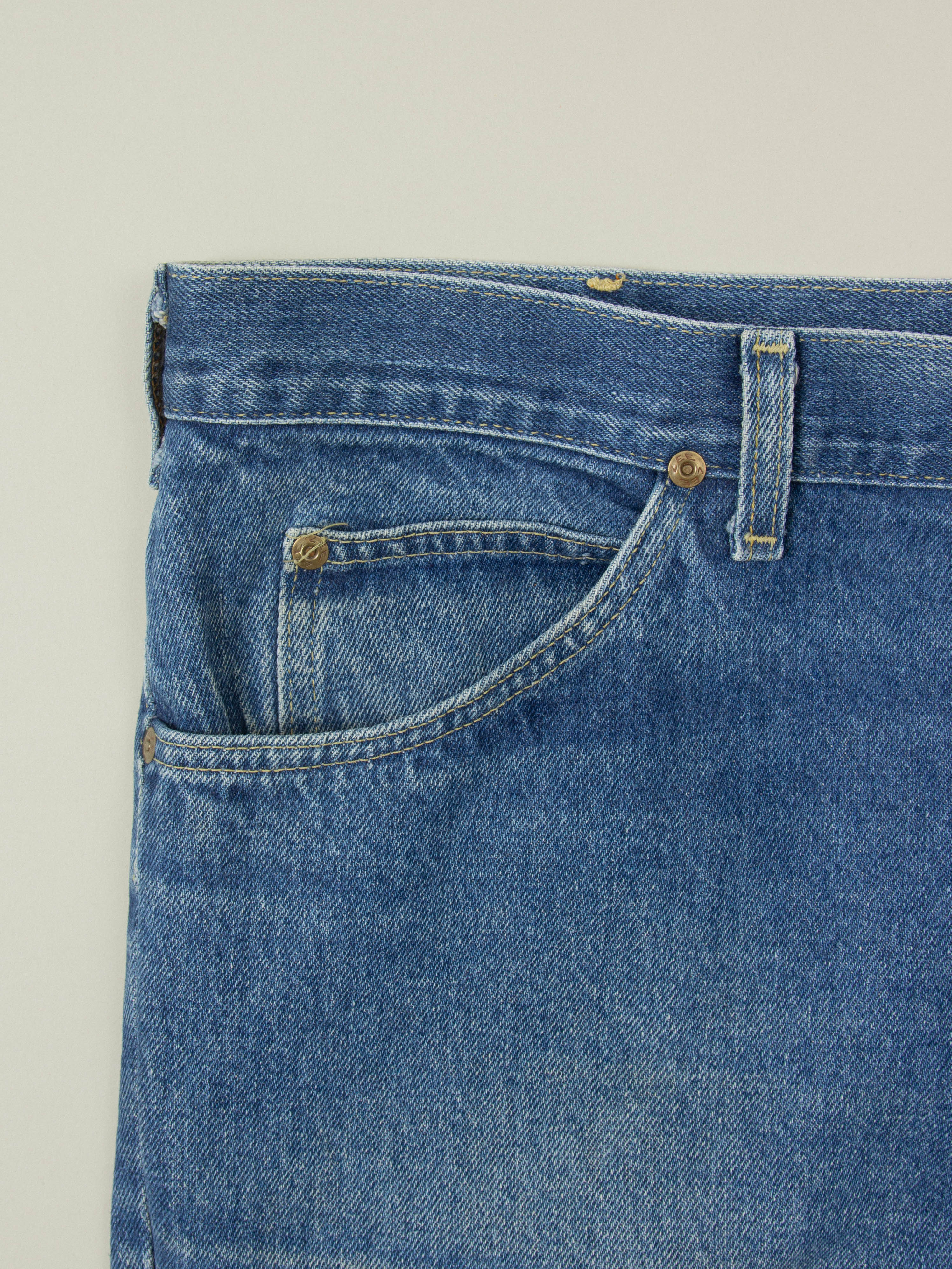 Vtg 1980s Bootcut Lee Riders Jeans - Made in USA (34x31) - Image 5