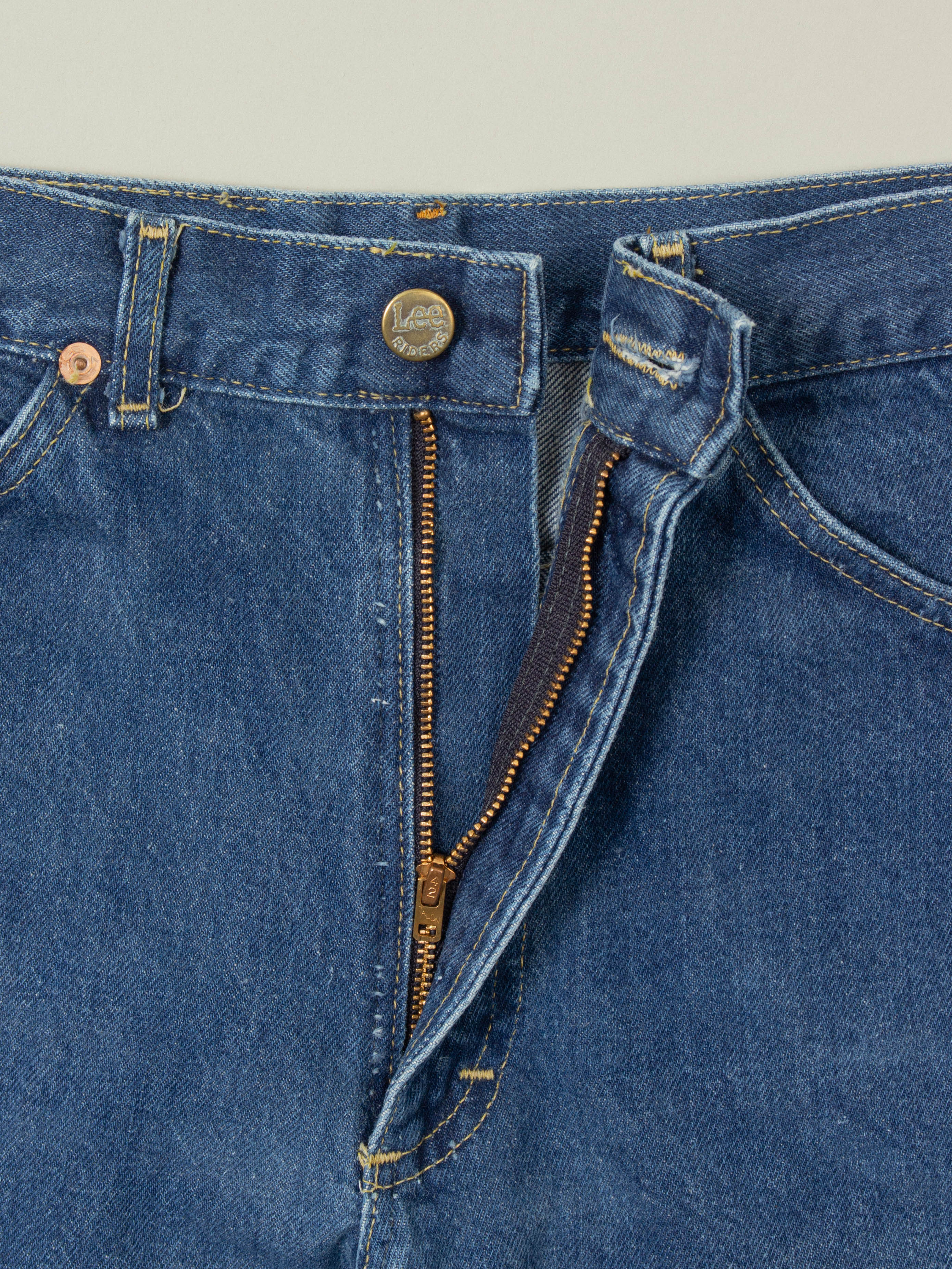 Vtg 1980s Lee Riders Jeans - Made in USA (25x34) - Image 3