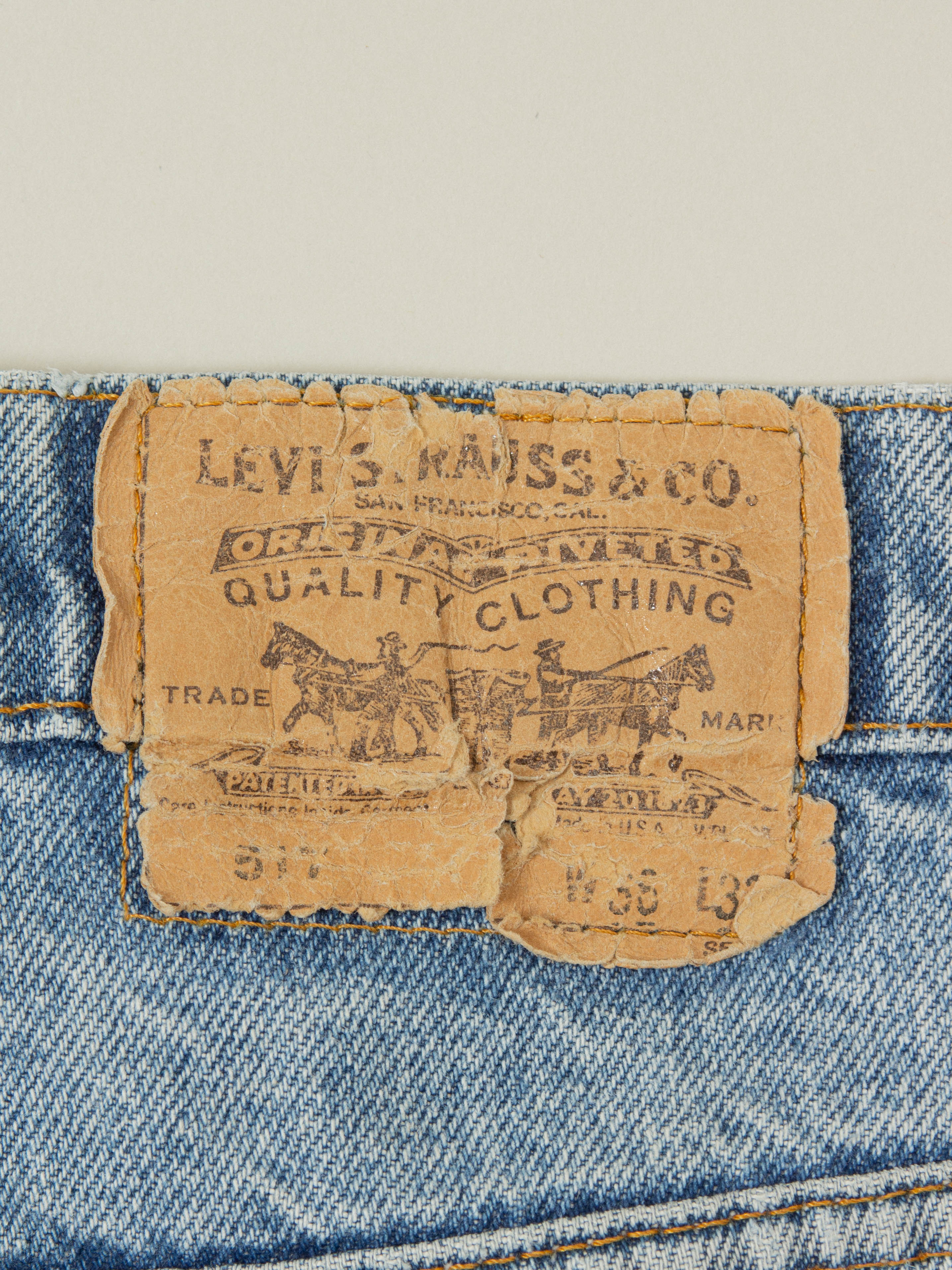 Vtg 1980s Levi's 517 Jeans - Made in USA (38x32) - Image 7