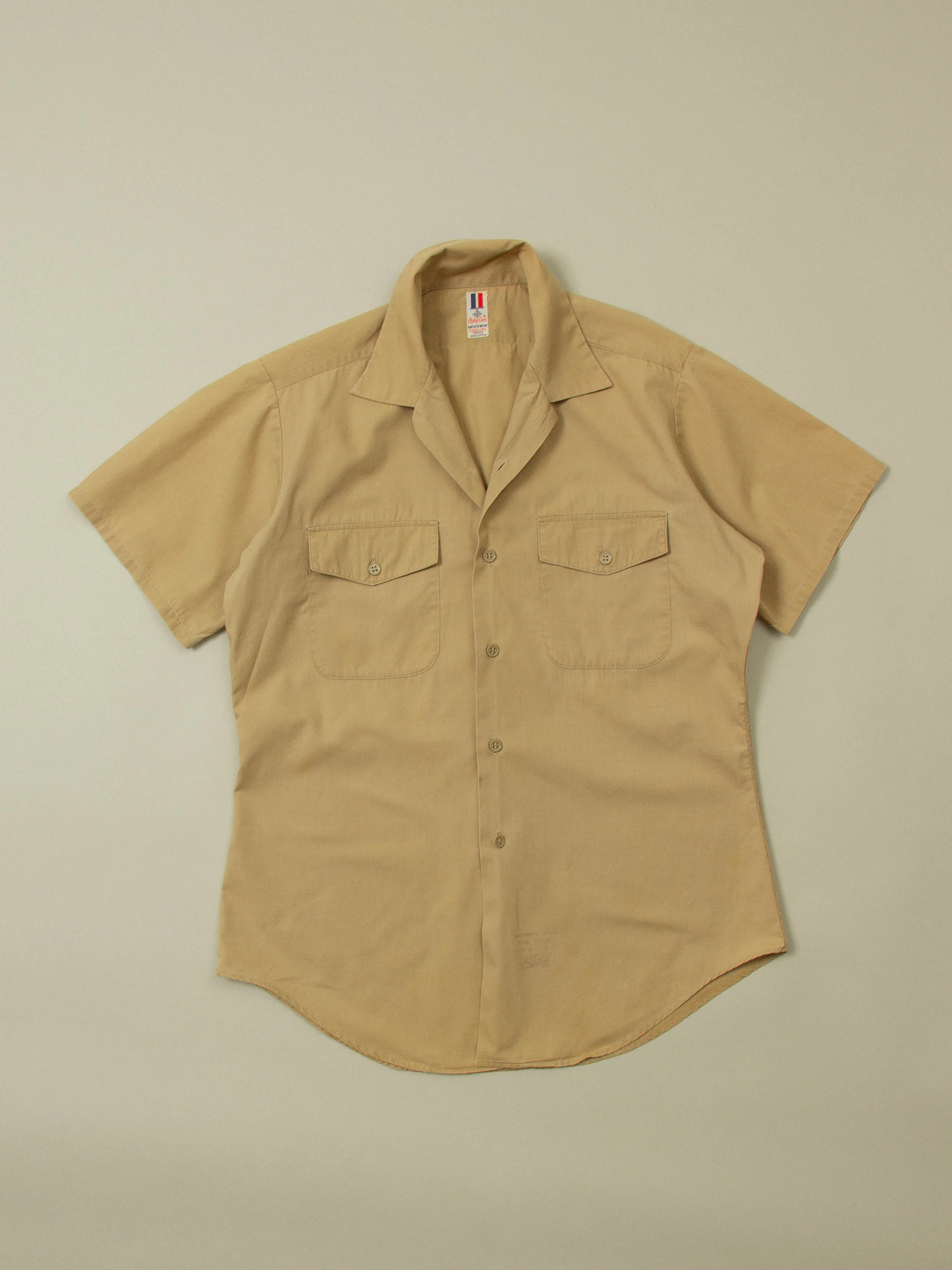 Vtg 1980s US Army Short Sleeve Officer Shirt (M)