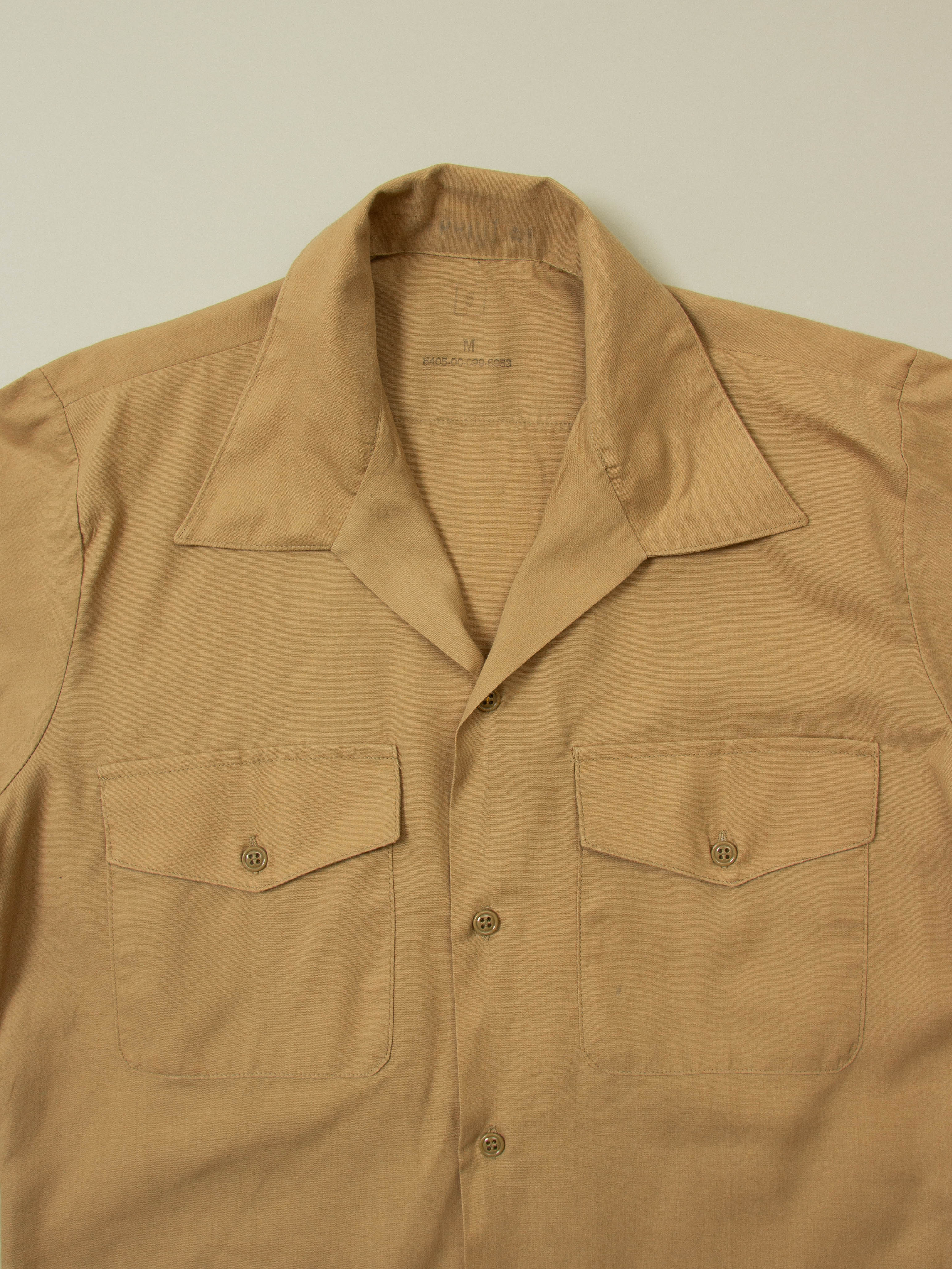 Vtg 1980s US Army Short Sleeve Officer Shirt (M) - Image 2