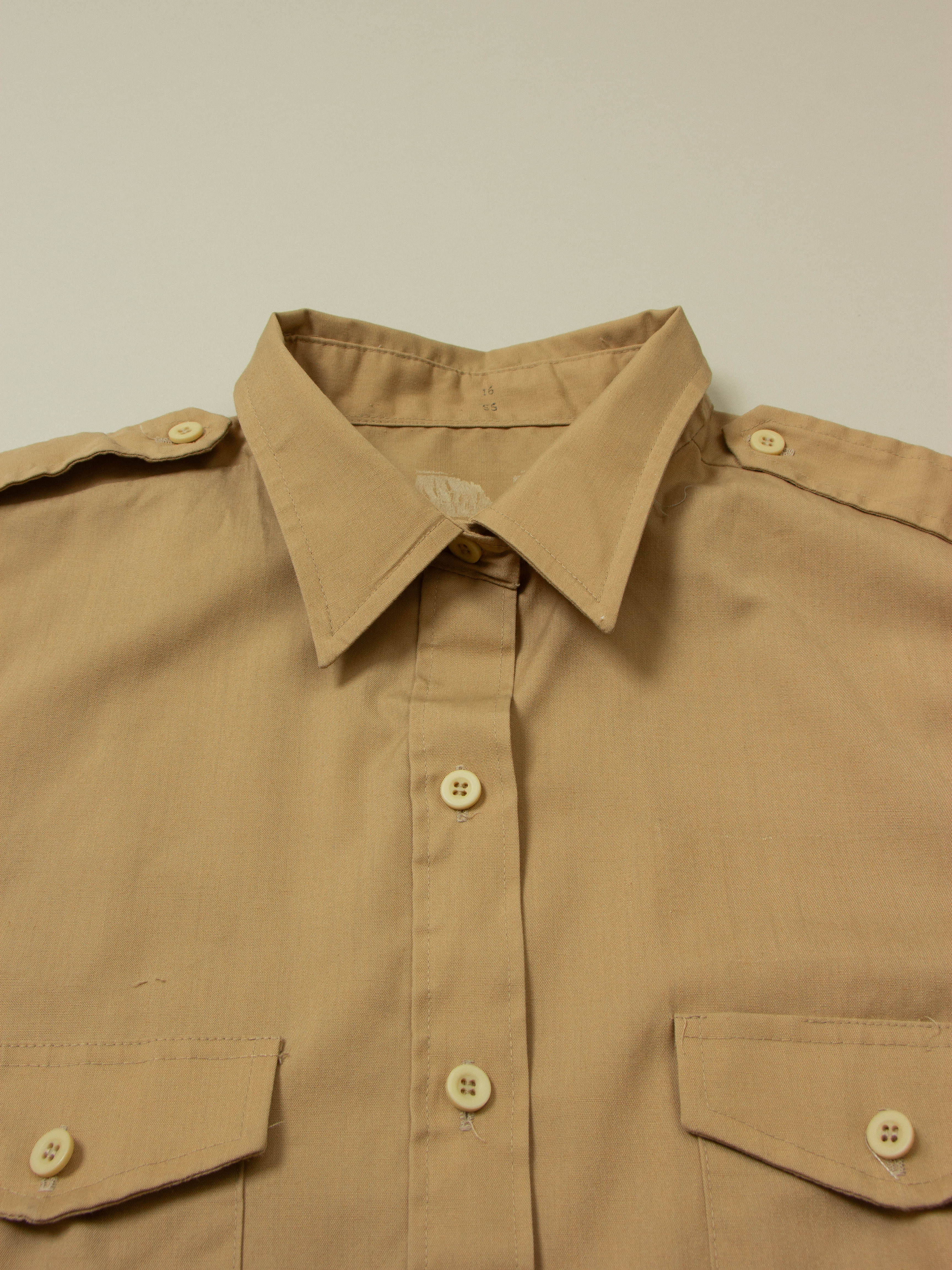 Vtg 1980s US Army Short Sleeve Officer Shirt (Women's S) - Image 2