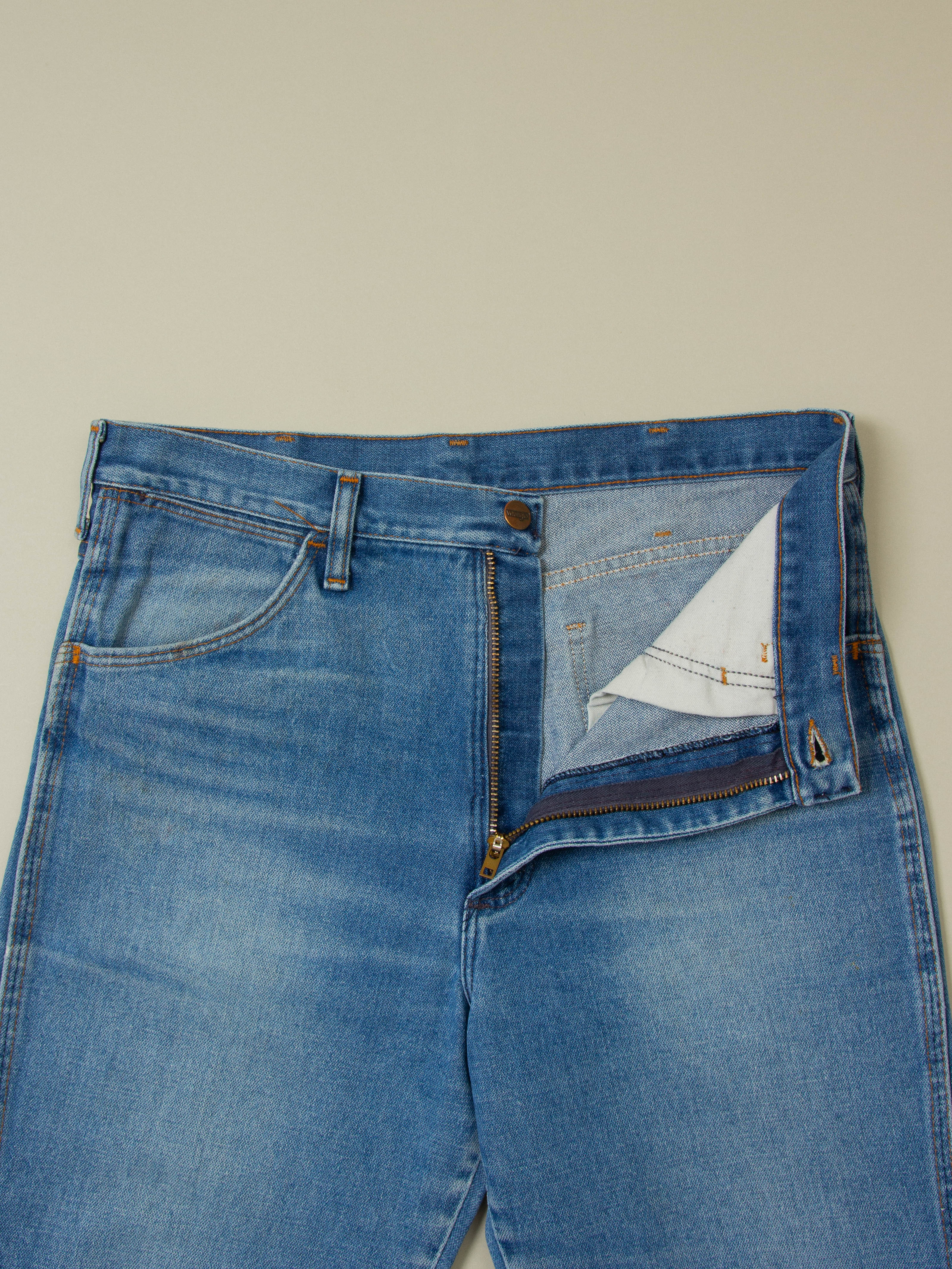 Vtg 1980s Wrangler Bootcut Jeans - Made in USA (34x31) - Image 2