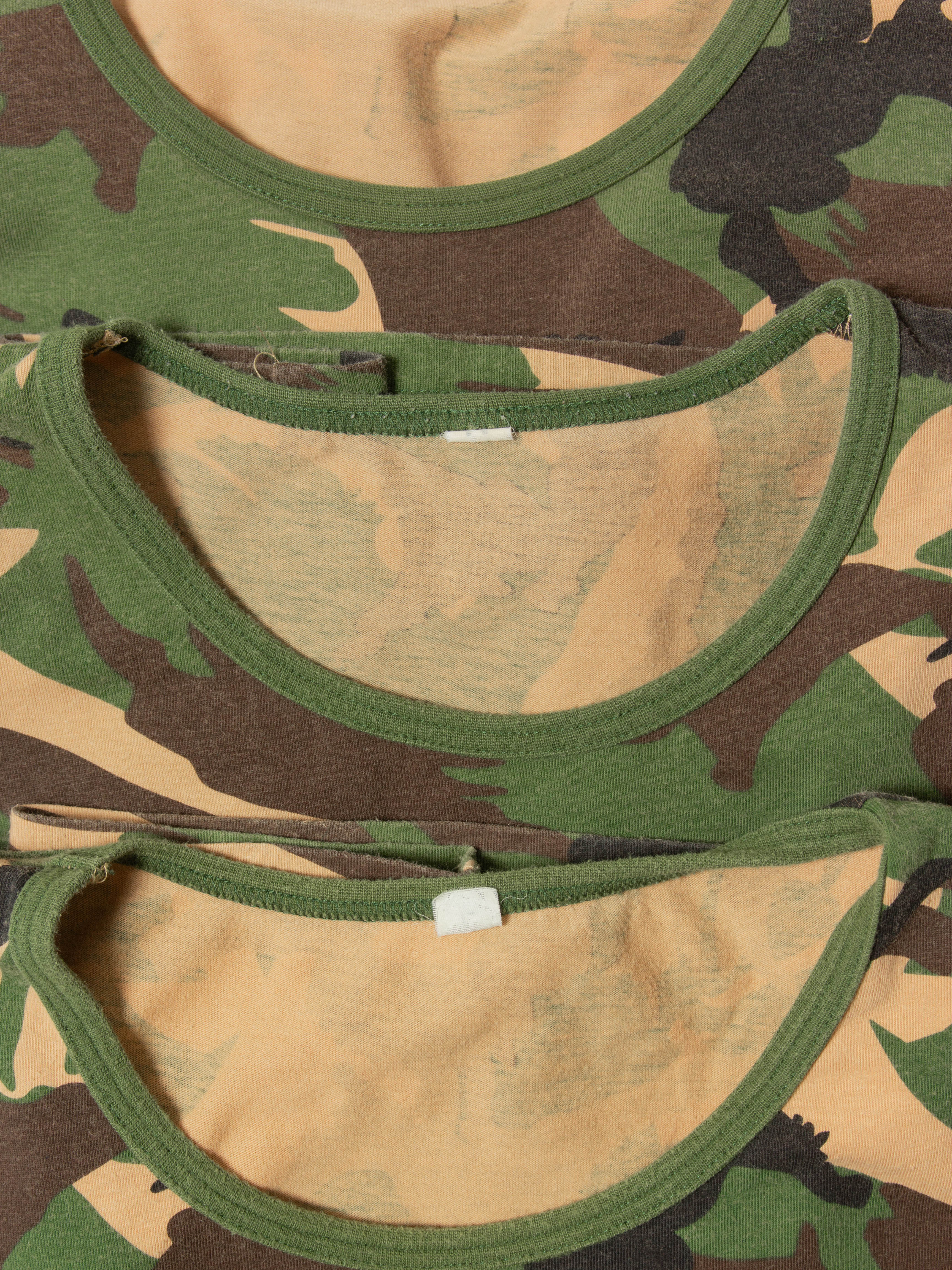 Vtg 1990s Dutch Camouflage Tee - Image 2
