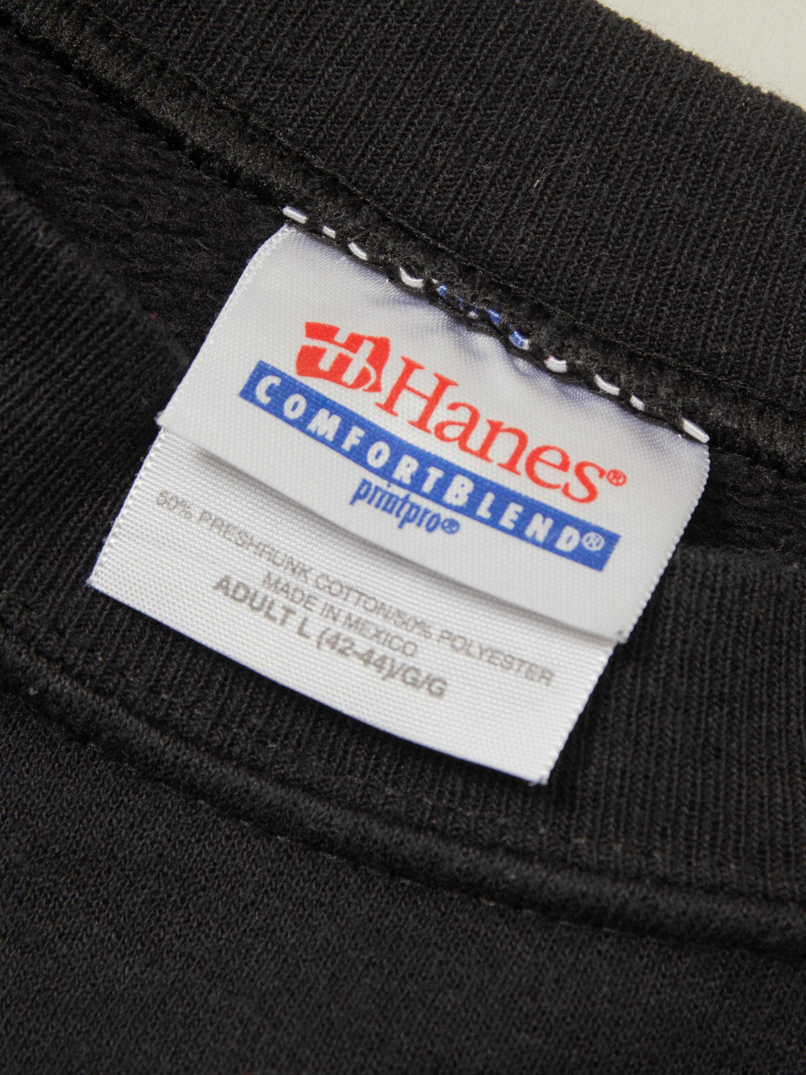 Vtg 1990s Hanes Graphic Sweatshirt (L) - Image 2