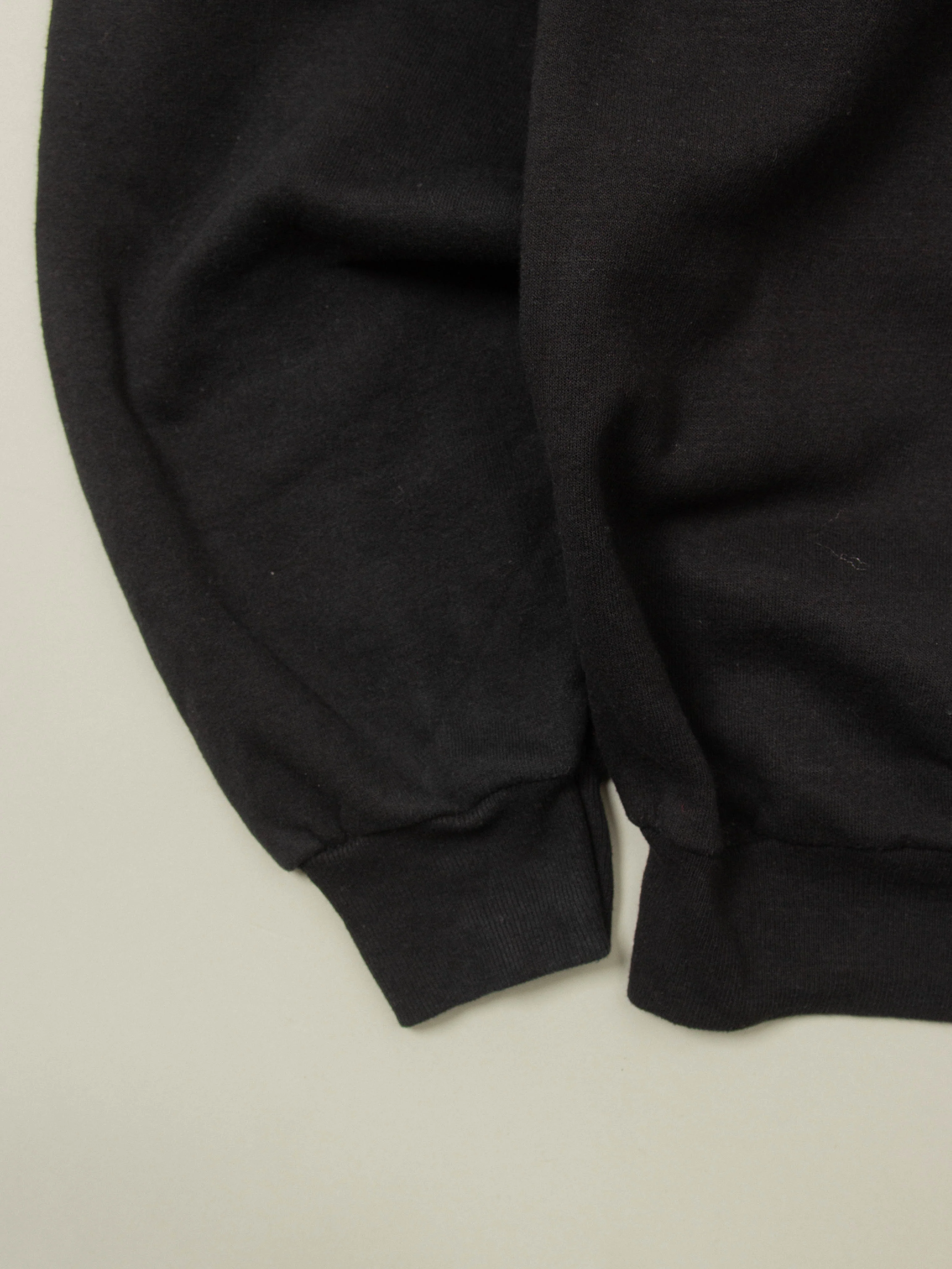 Vtg 1990s Hanes Graphic Sweatshirt (L) - Image 3