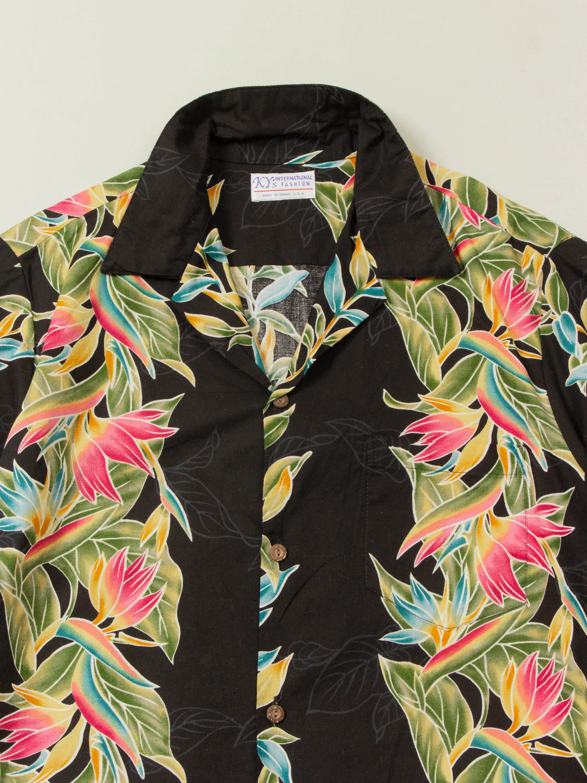Vtg 1990s Hawaiian Shirt - Made in Hawaii (M) - Image 3