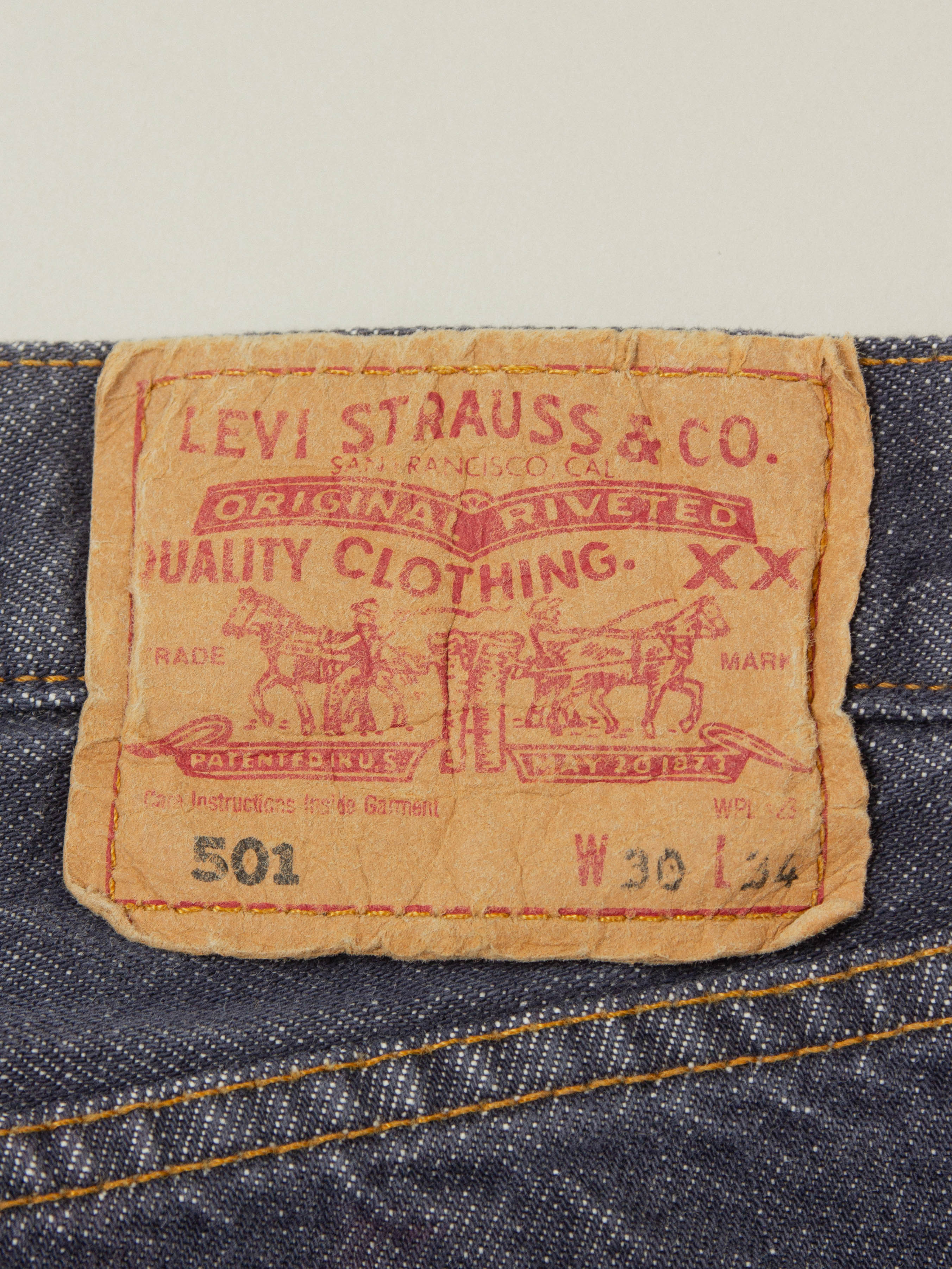 Vtg 1990s Levi's 501 Jeans (30x28) - Image 3