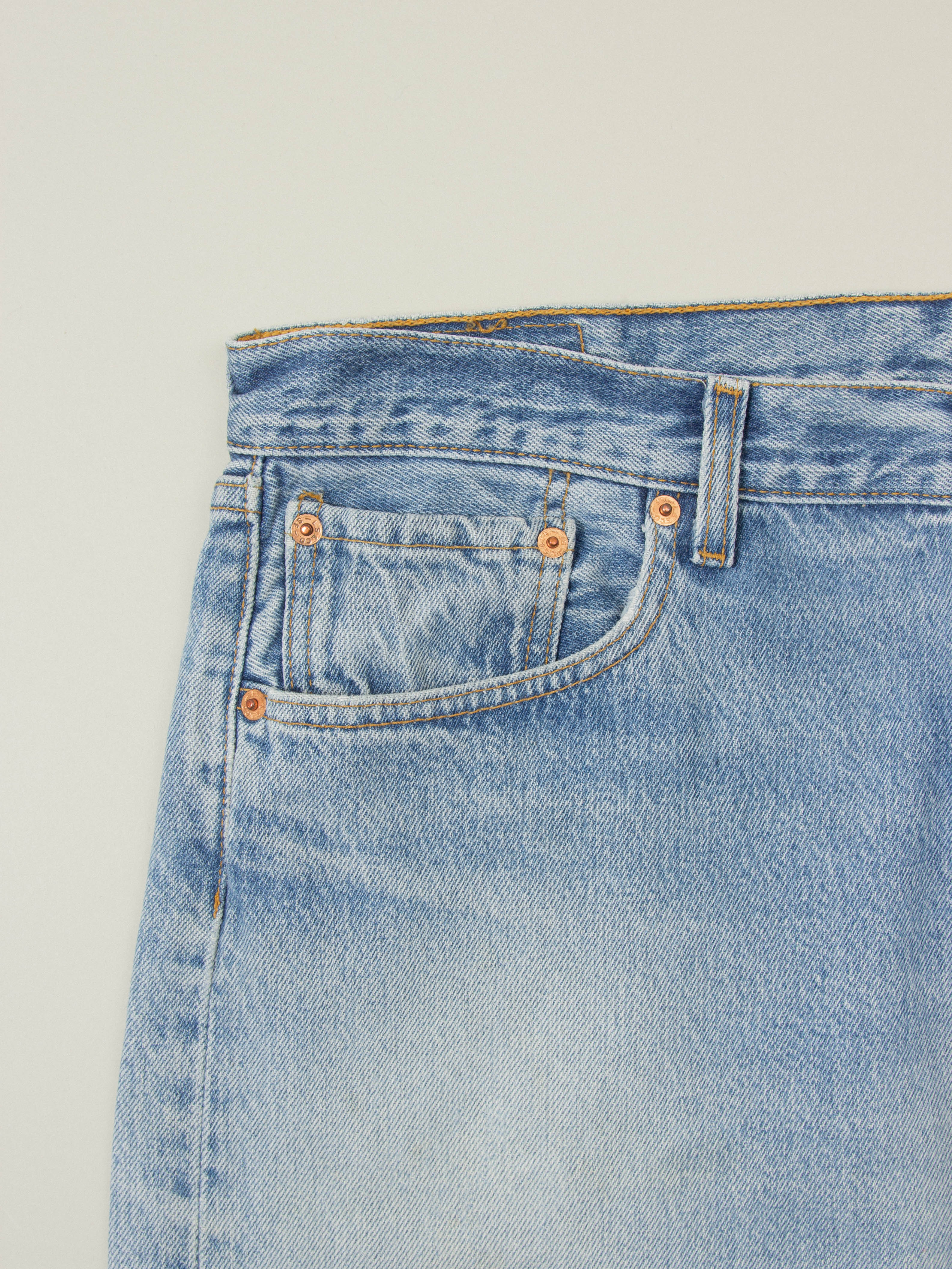 Vtg 1990s Levi's 501 Jeans (38x31) - Image 4