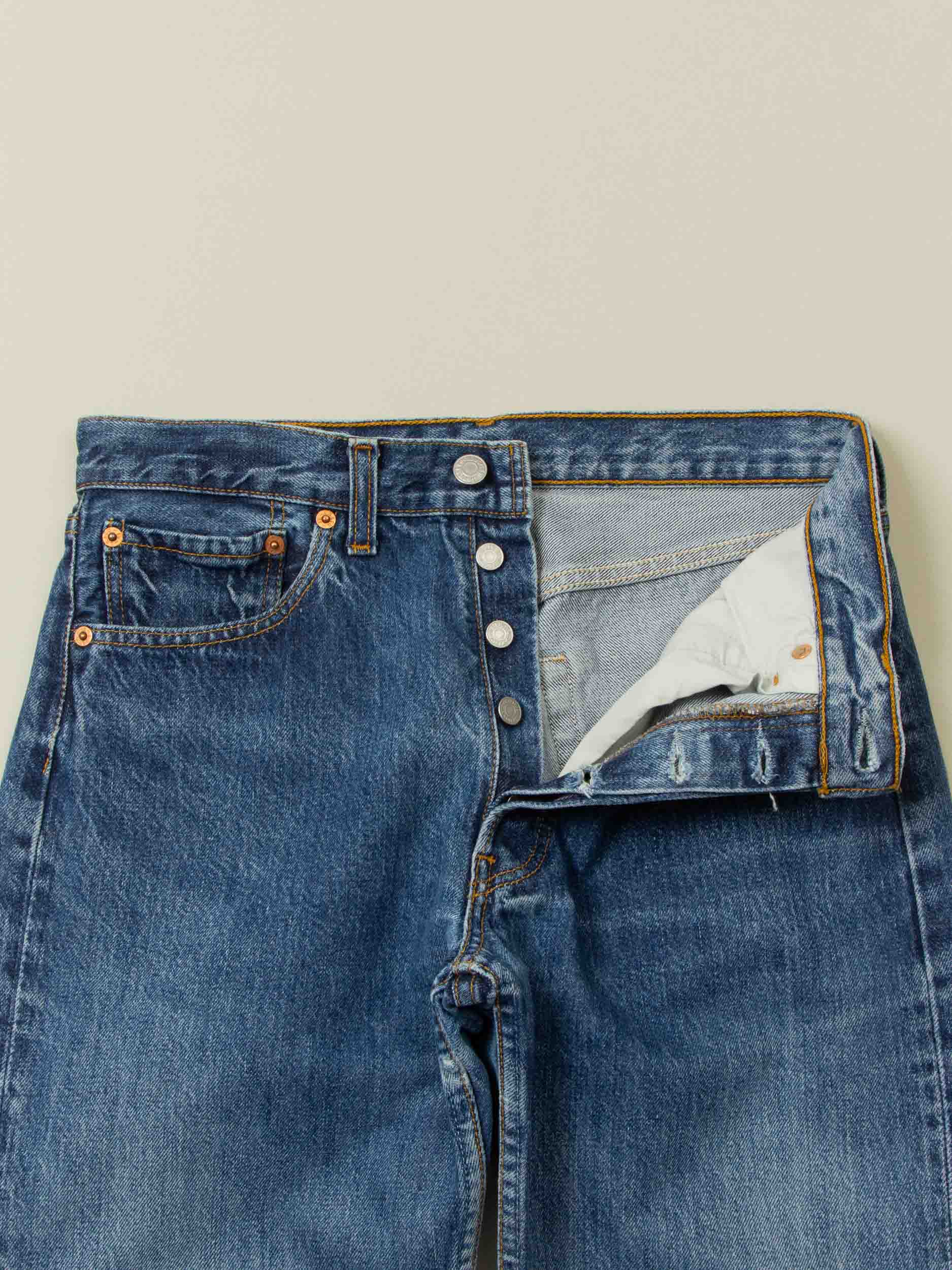 Vtg 1990s Levi's 501 Jeans – Made in Spain (30x26) - Image 2