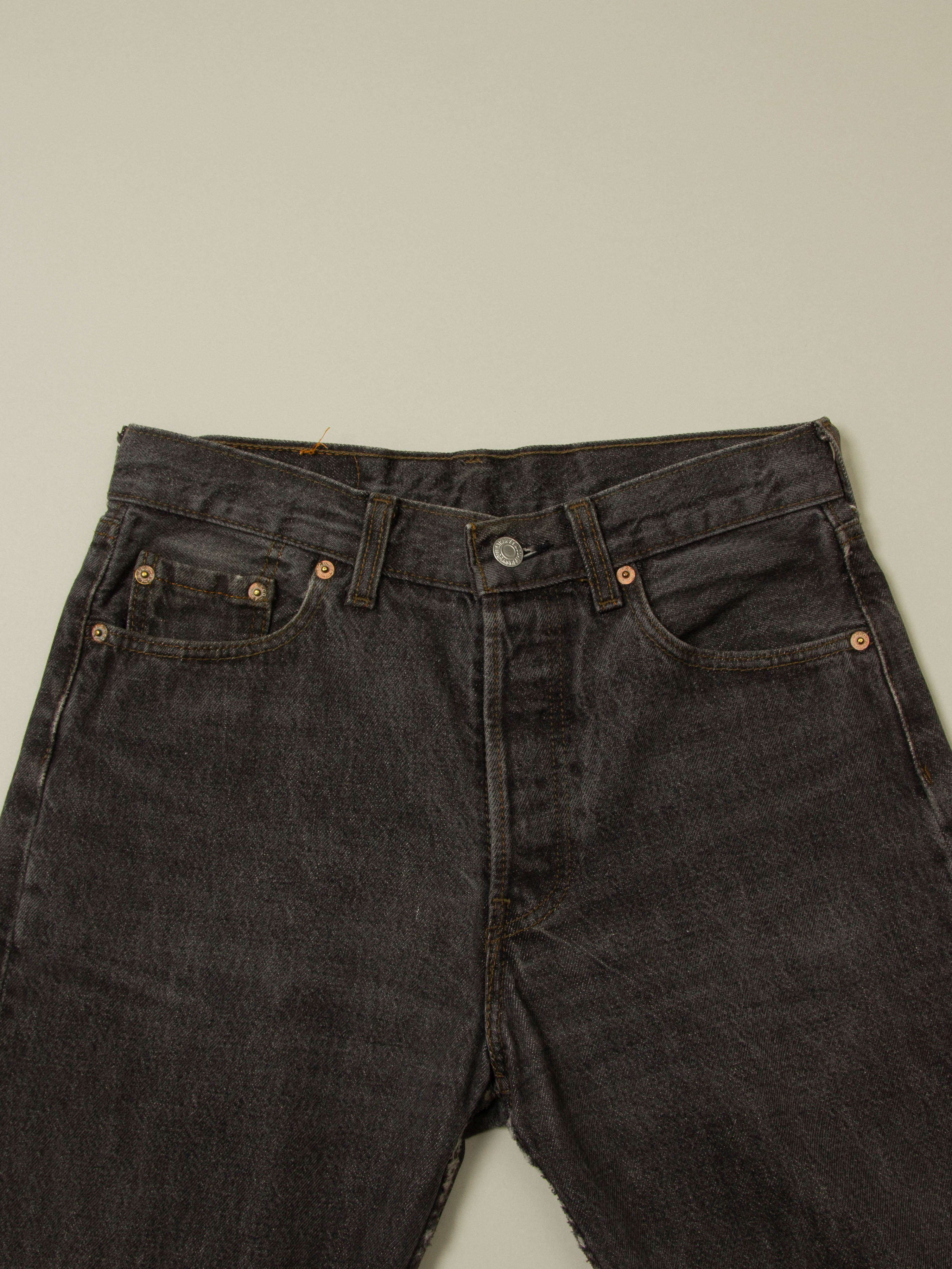 Vtg 1990s Levi's 501 Jeans - Made in UK (30x34) - Image 2
