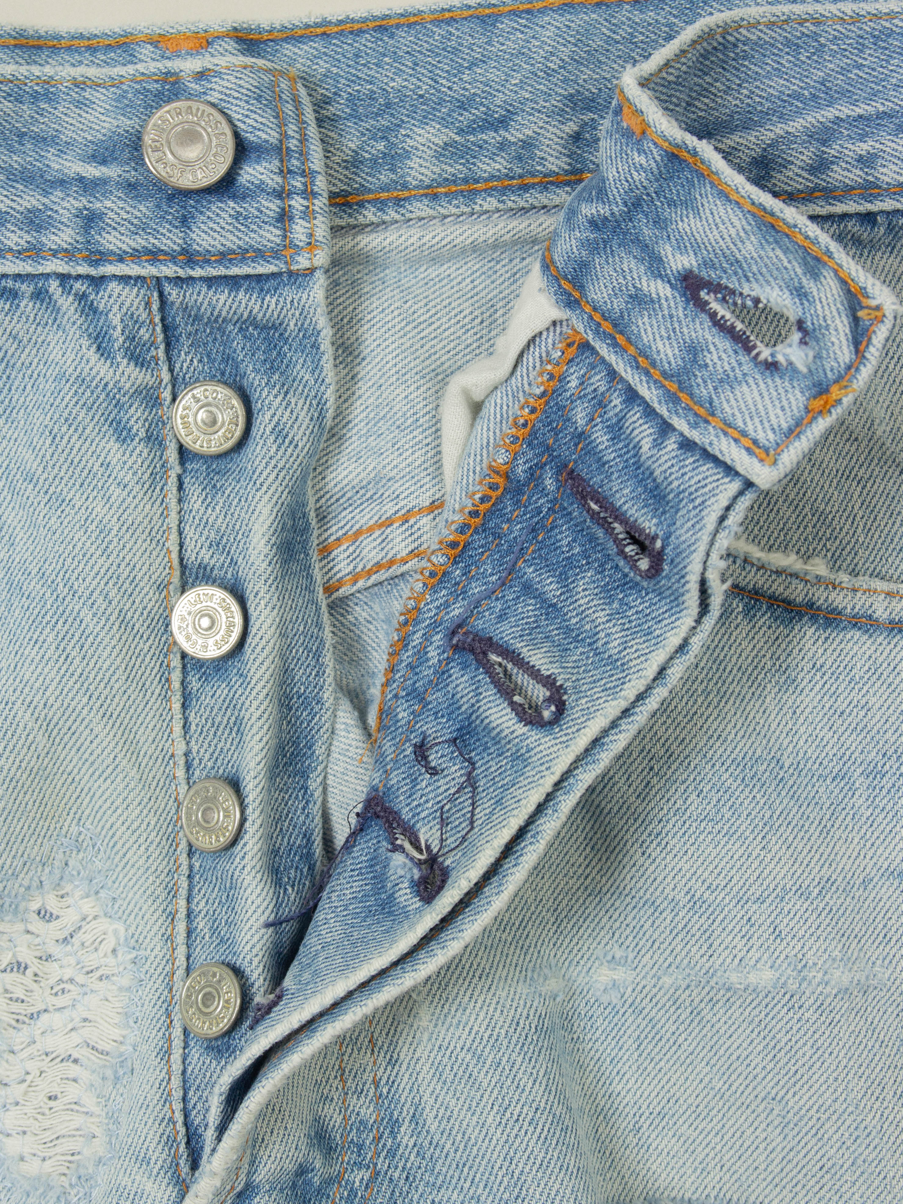Vtg 1990s Levi's 501 Jeans - Made in UK (32x33) - Image 4
