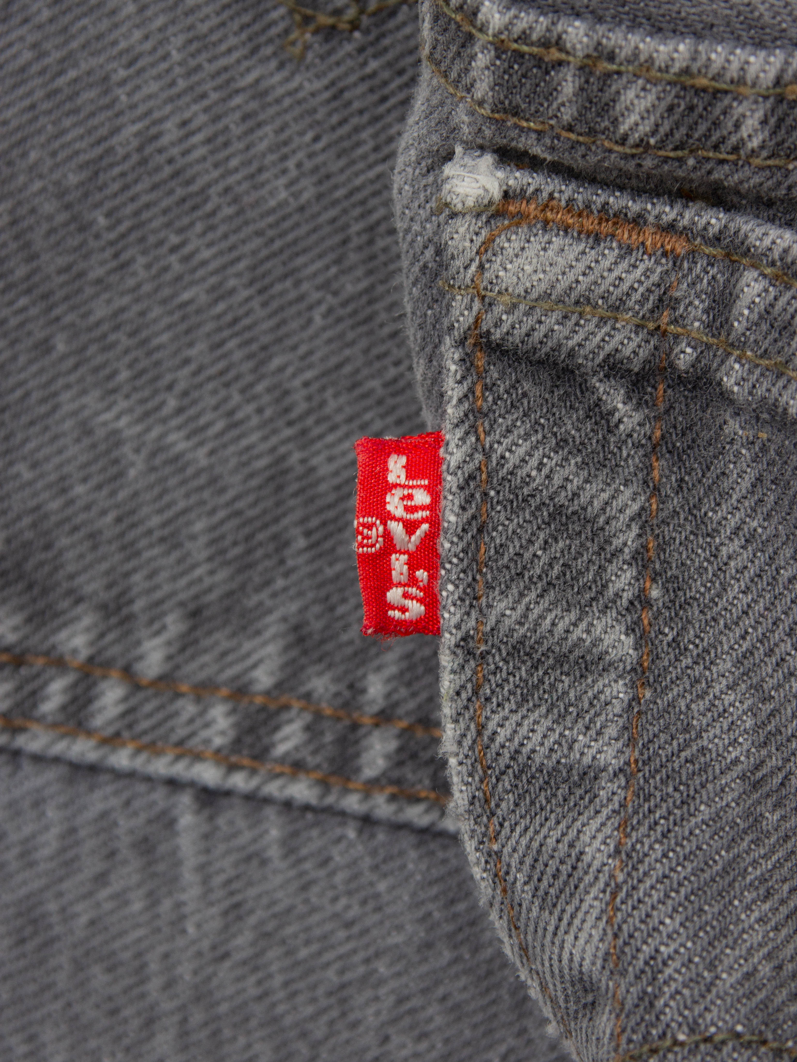 Vtg 1990s Levi's 501 Jeans - Made in USA (38x32) - Image 3