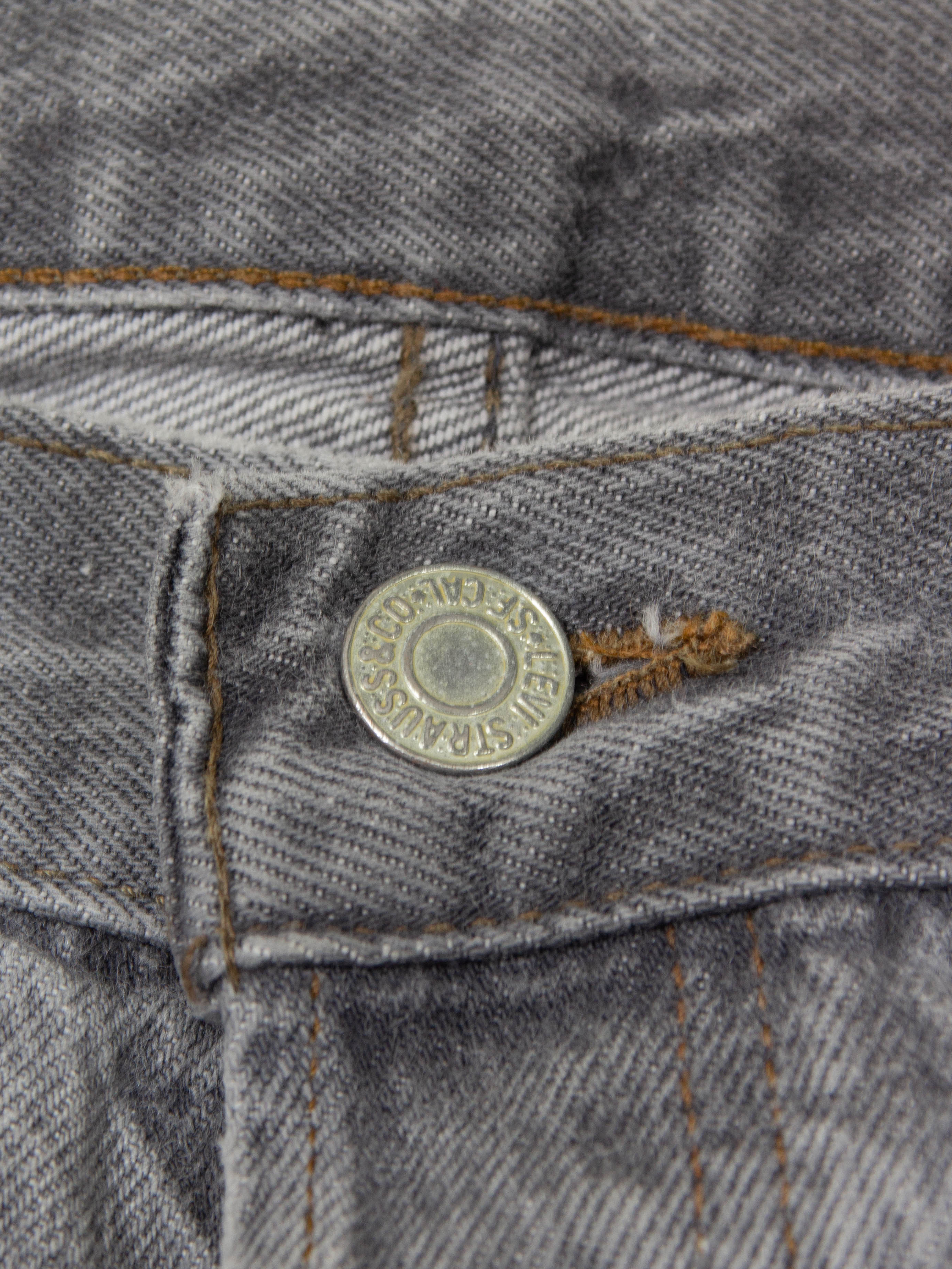 Vtg 1990s Levi's 501 Jeans - Made in USA (38x32) - Image 4