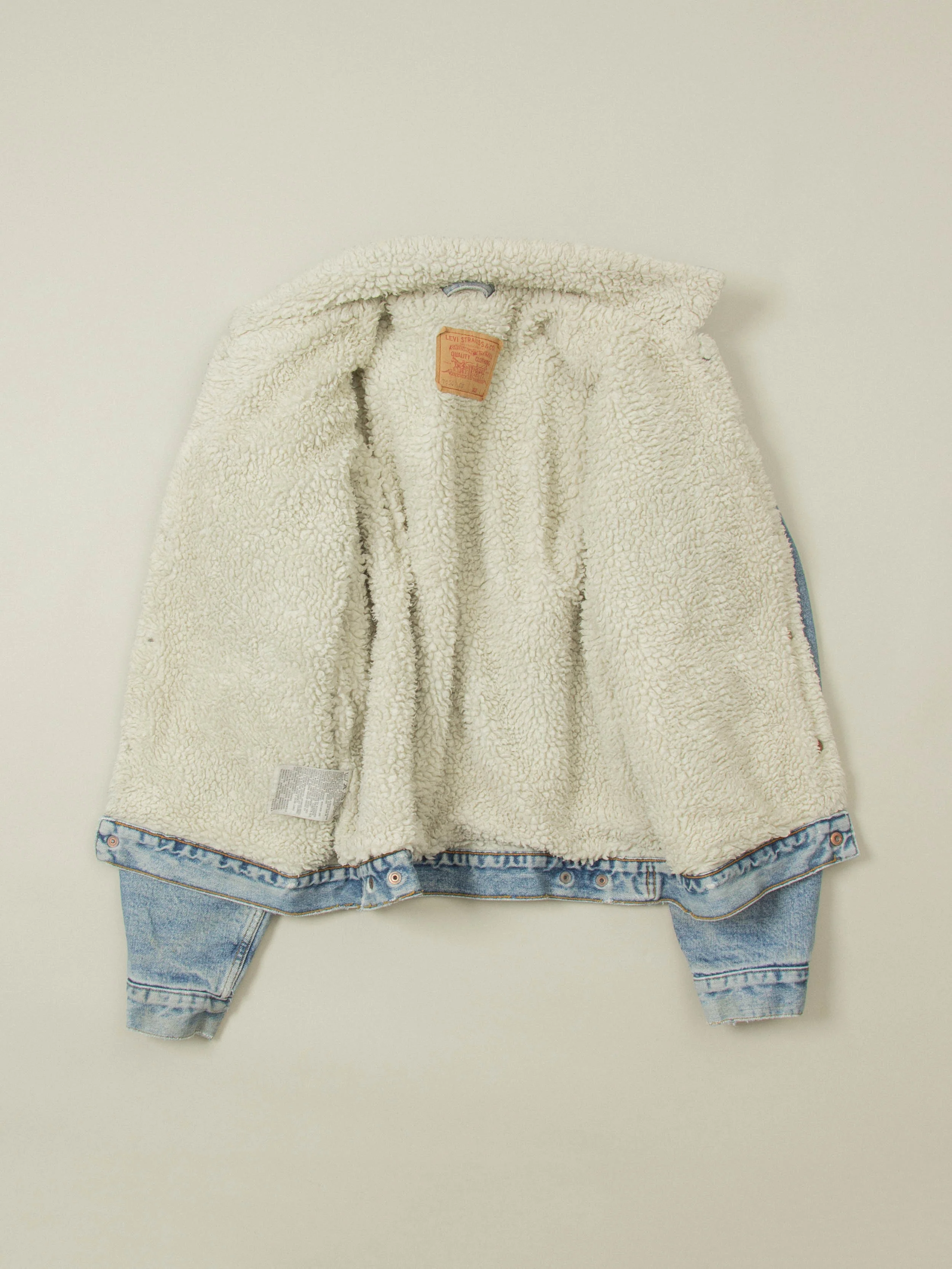 Vtg 1990s Levi's Sherpa Denim Jacket (M) - Image 3