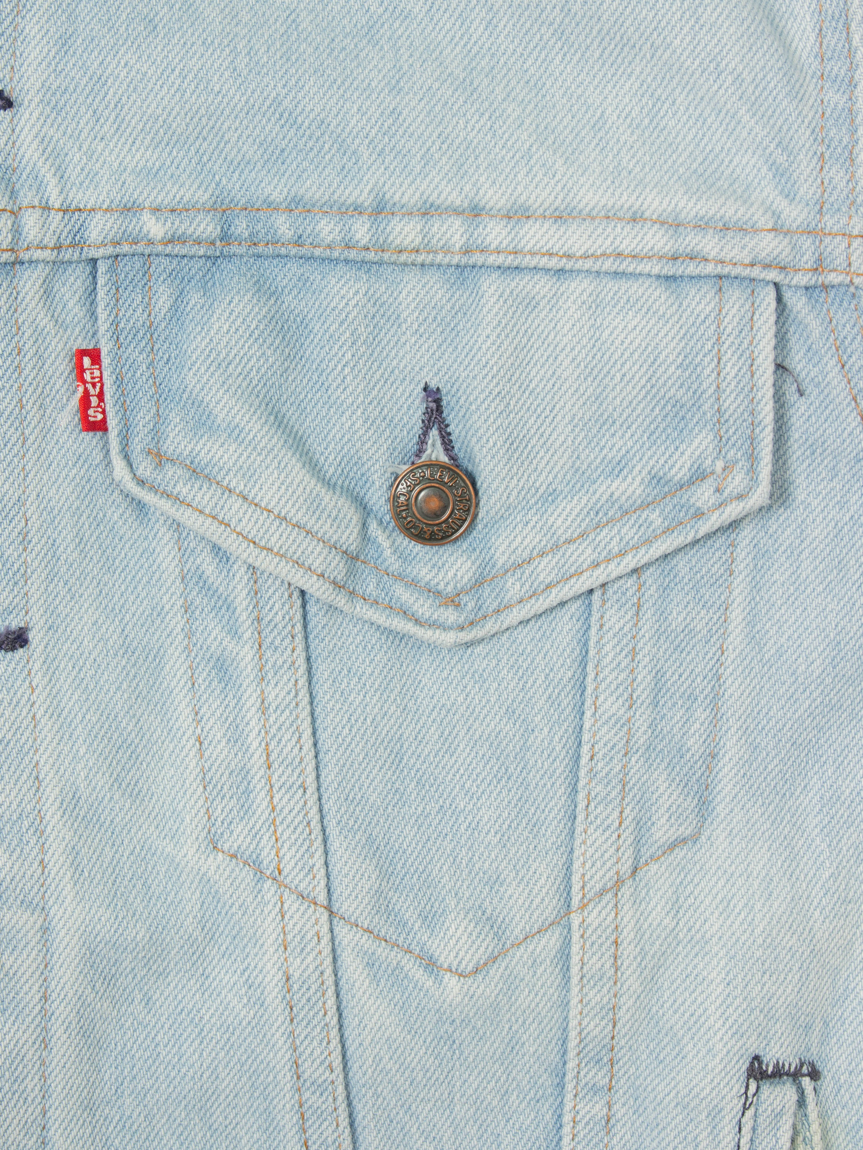 Vtg 1990s Levi's Trucker Denim Jacket - Made in USA (S) - Image 4
