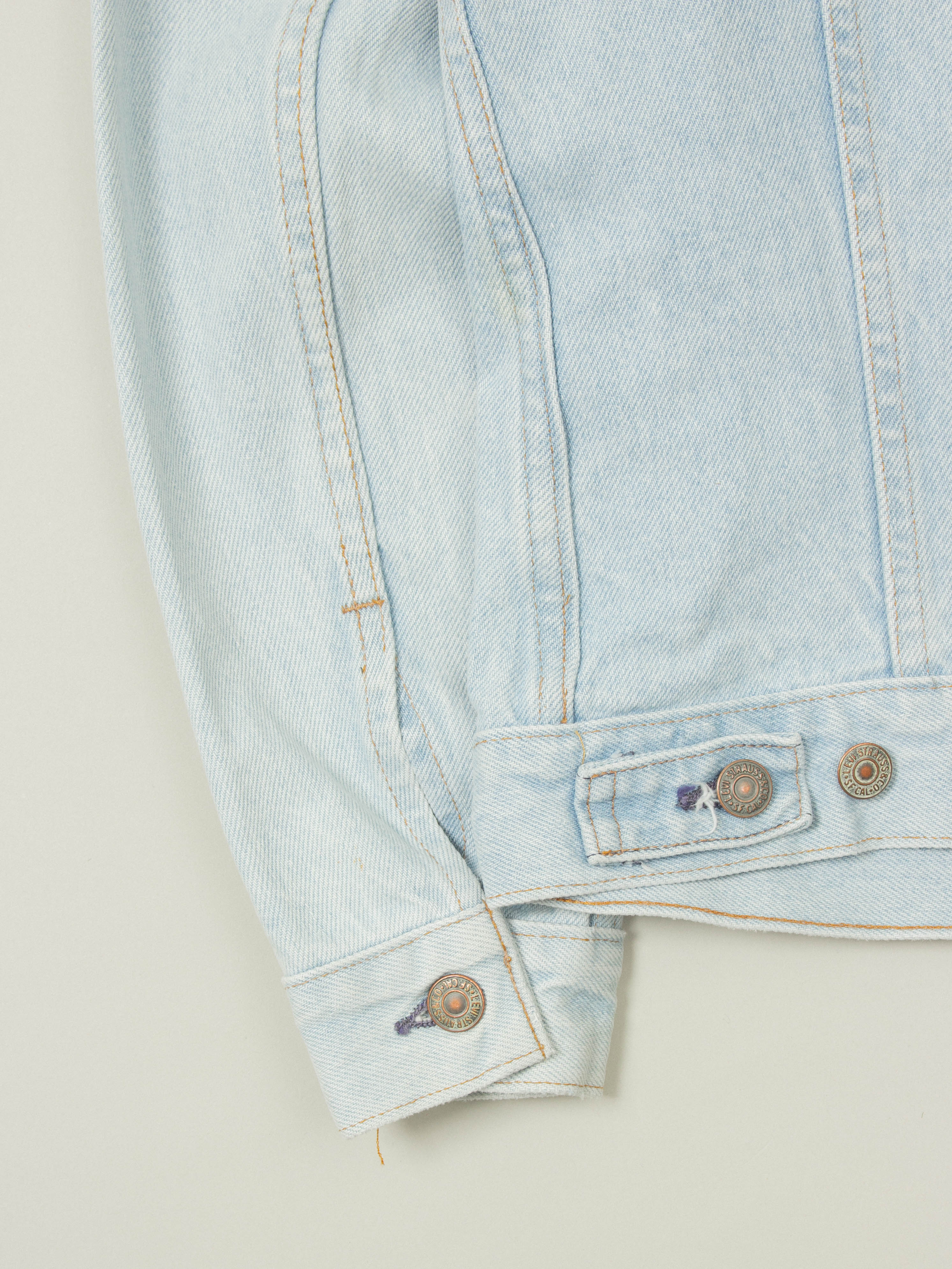 Vtg 1990s Levi's Trucker Denim Jacket - Made in USA (S) - Image 5