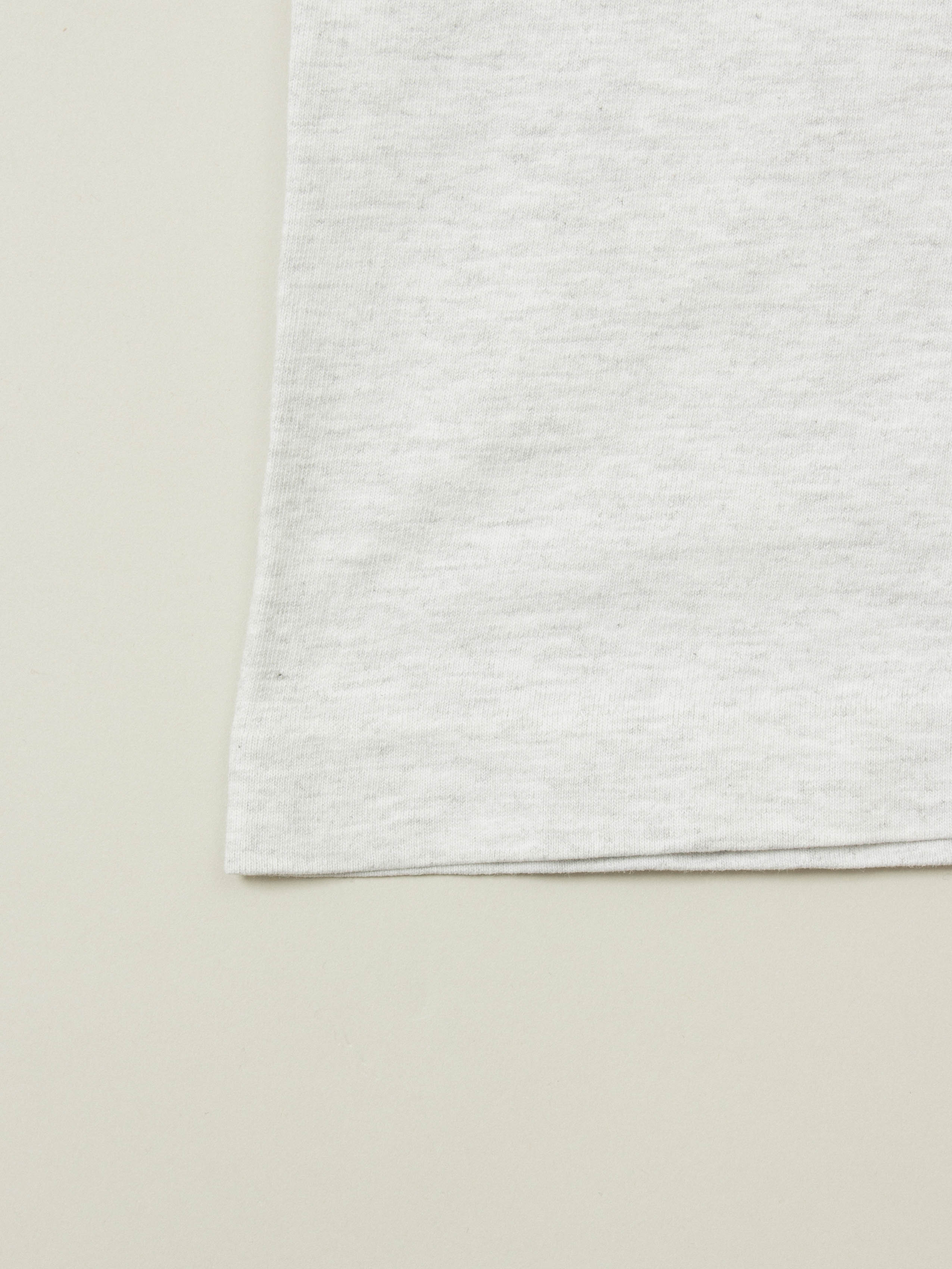 Vtg 1990s Single Stitch Tee (S) - Image 2