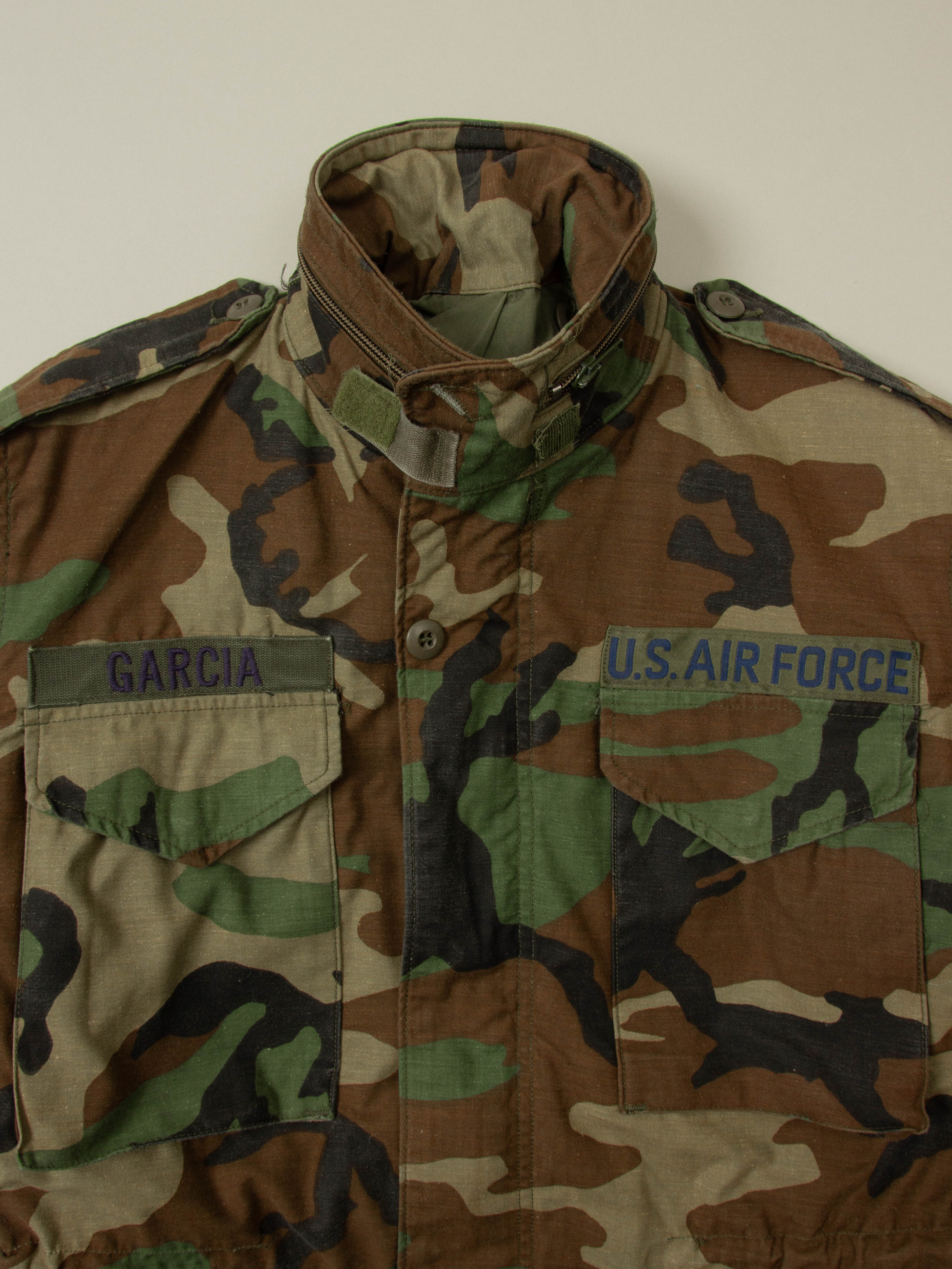 Vtg 1990s US Air Force M-65 Woodland Field Jacket (S-Reg) - Image 3