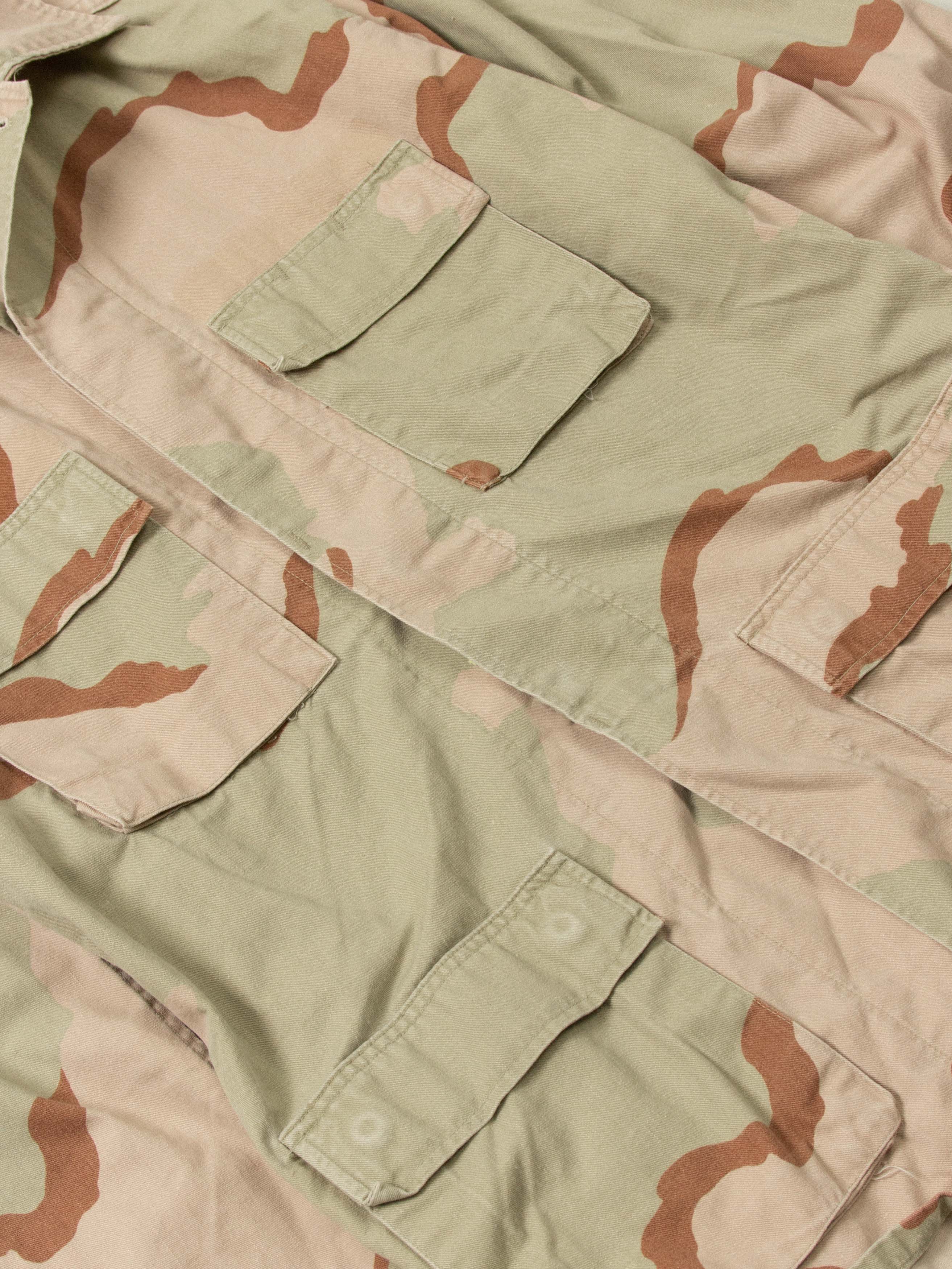 Vtg 1990s US Army Desert Jacket - Image 4