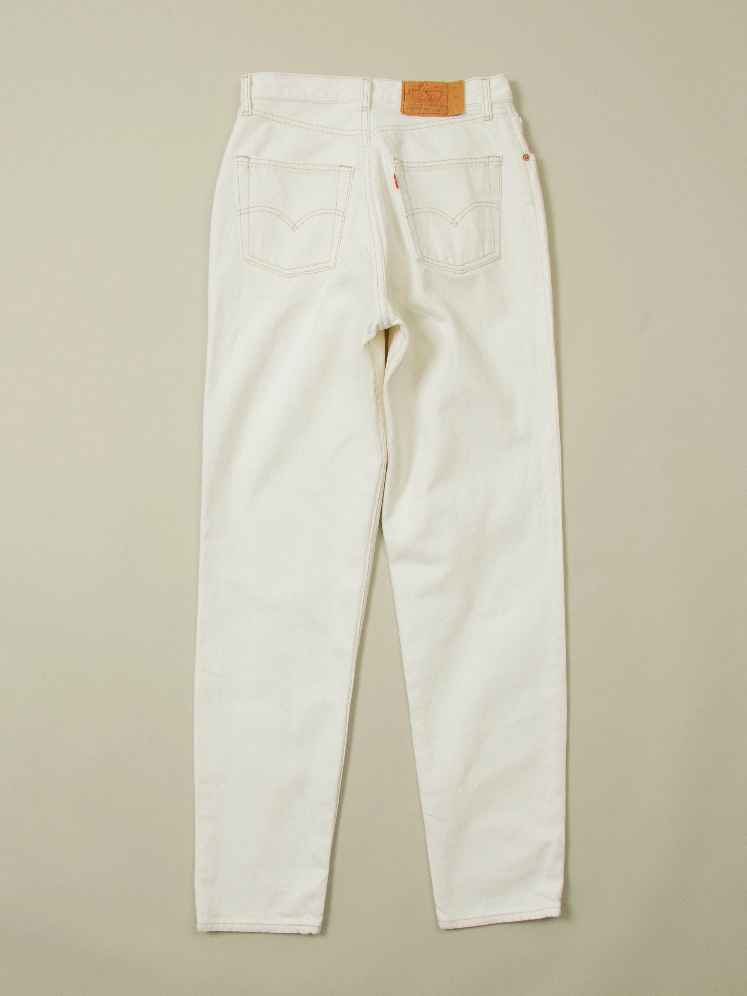 Vtg 1990s Women's Levi's 901 Jeans – Made in France (28x32) - Image 3