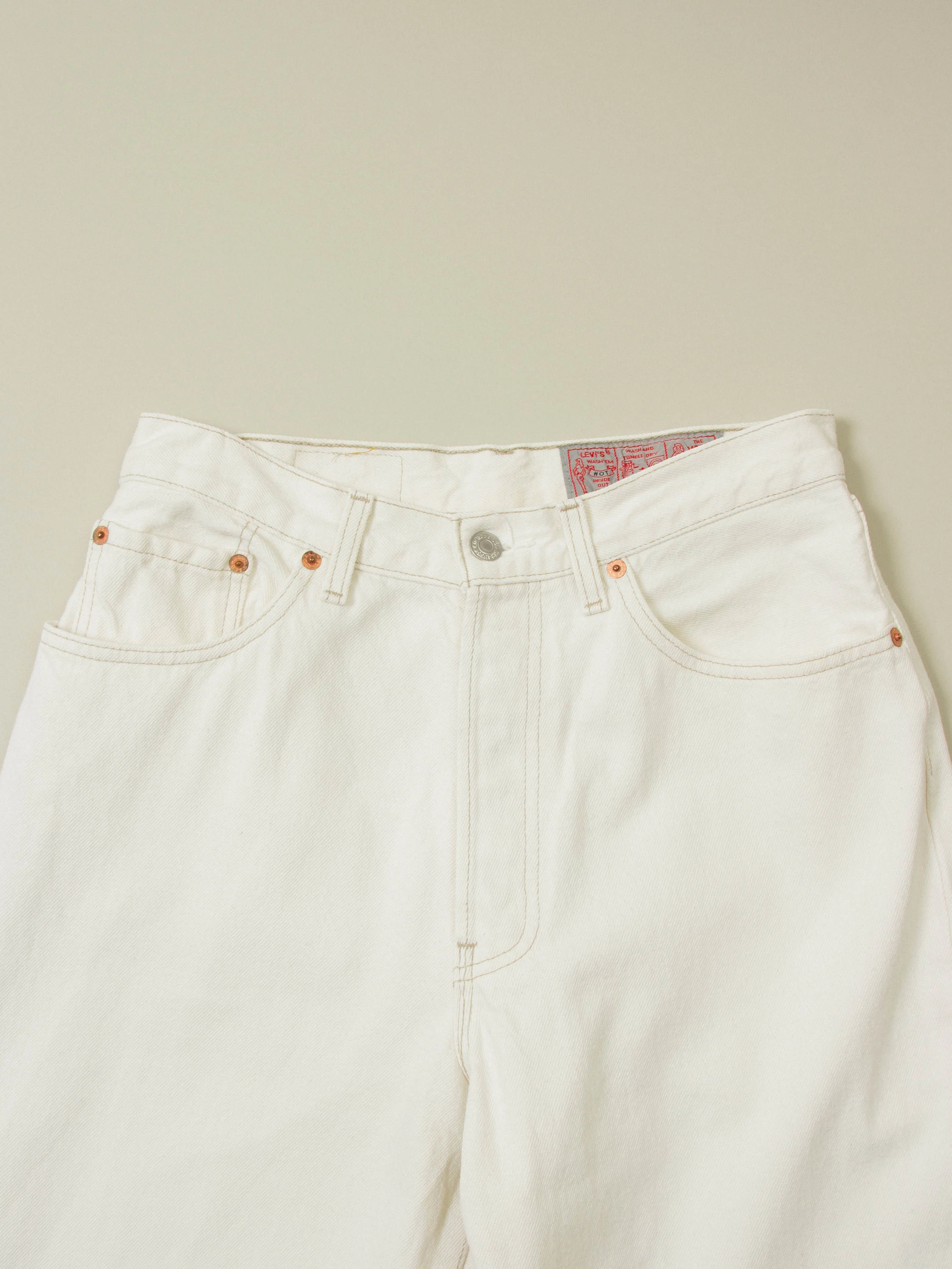 Vtg 1990s Women's Levi's 901 Jeans – Made in France (28x32) - Image 4
