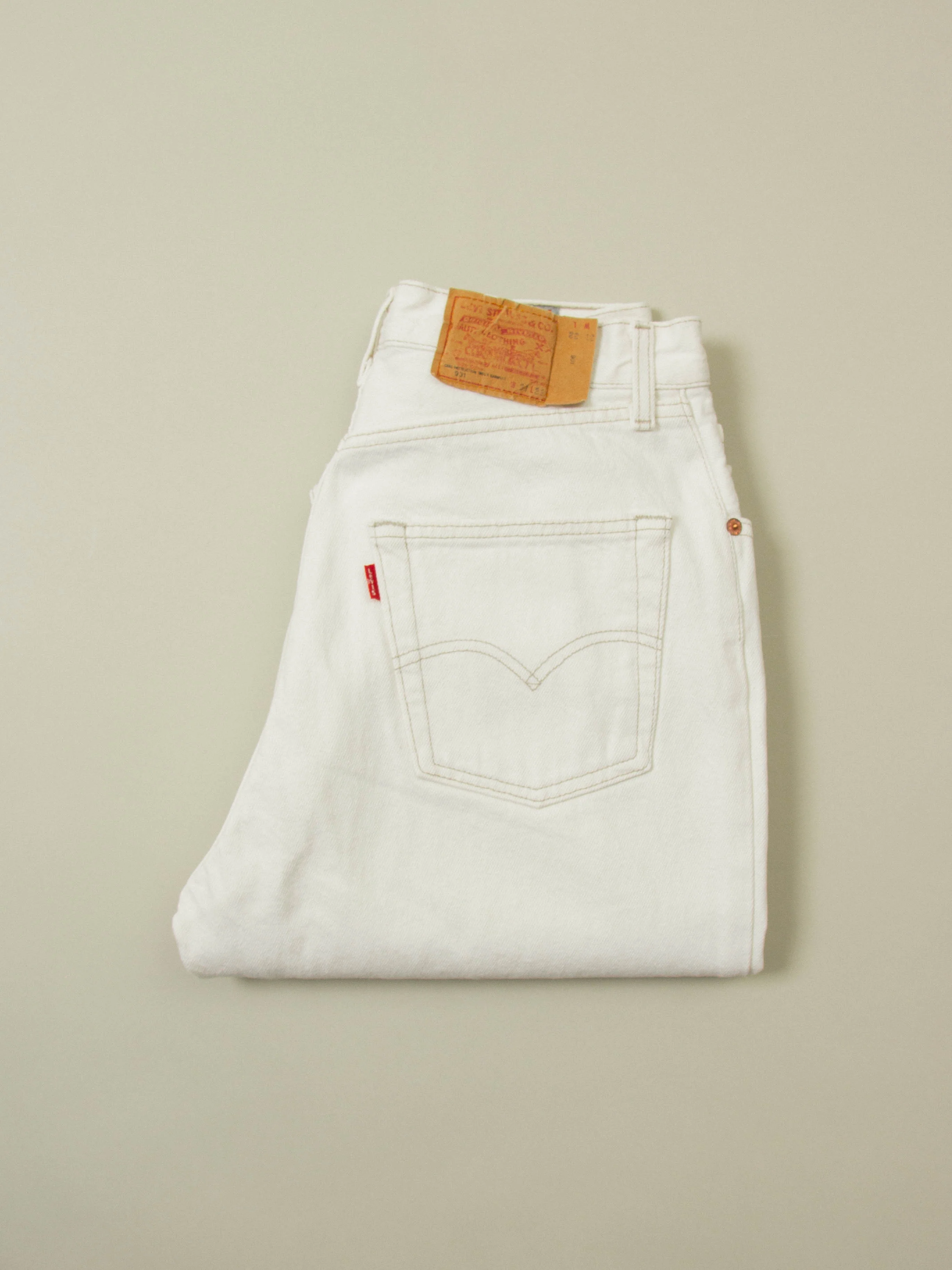 Vtg 1990s Women's Levi's 901 Jeans – Made in France (28x32) - Image 7