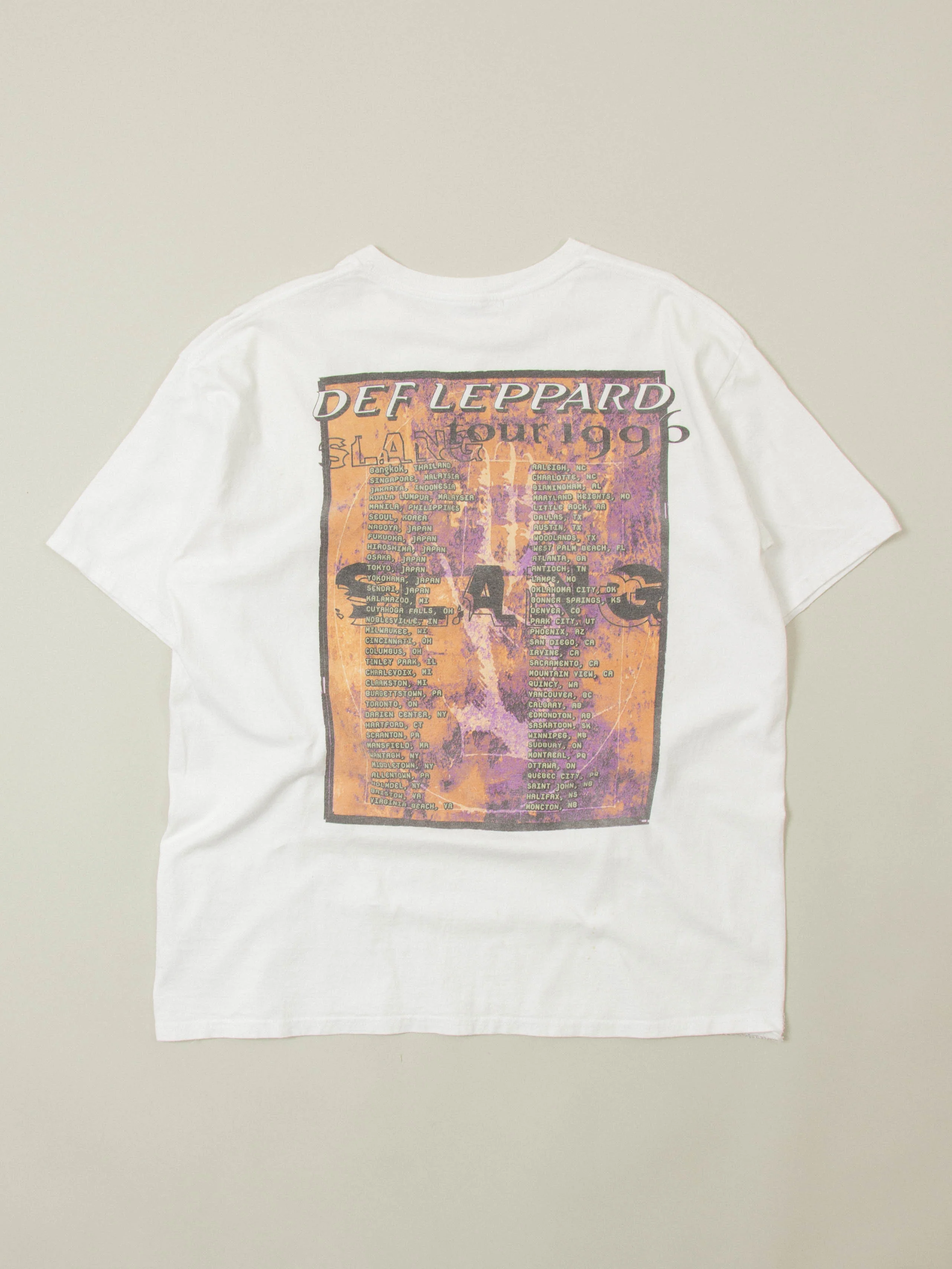 Vtg 1996 Def Leppard 'Slang Tour' Tee (XL) - Image 2
