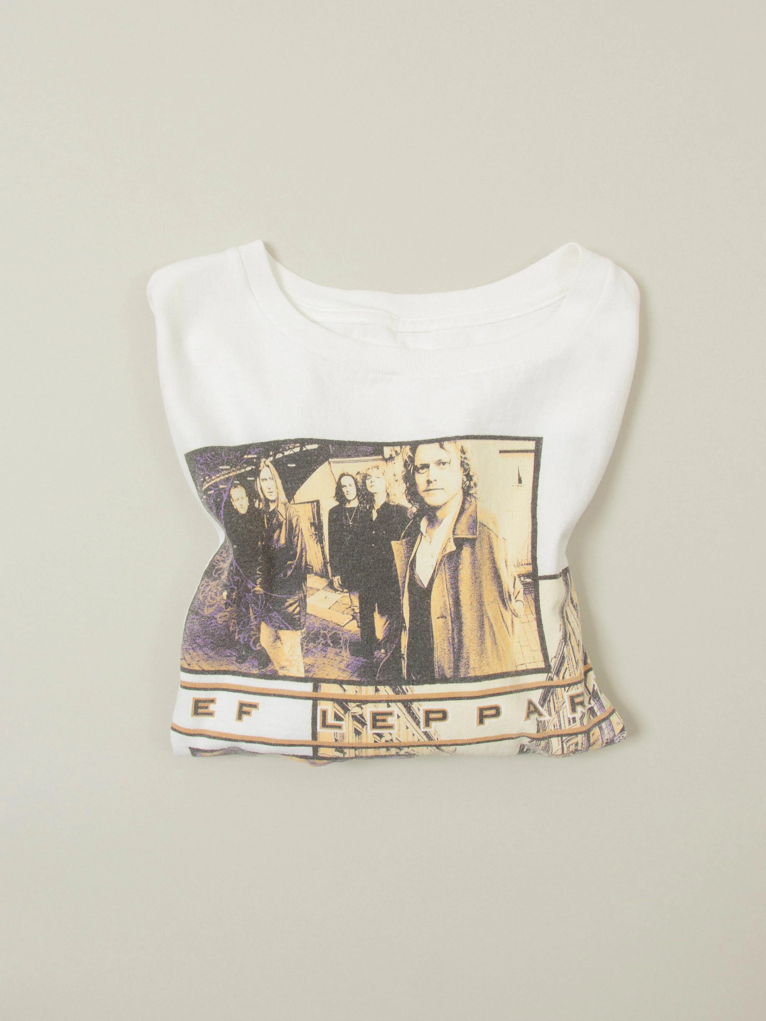 Vtg 1996 Def Leppard 'Slang Tour' Tee (XL) - Image 4