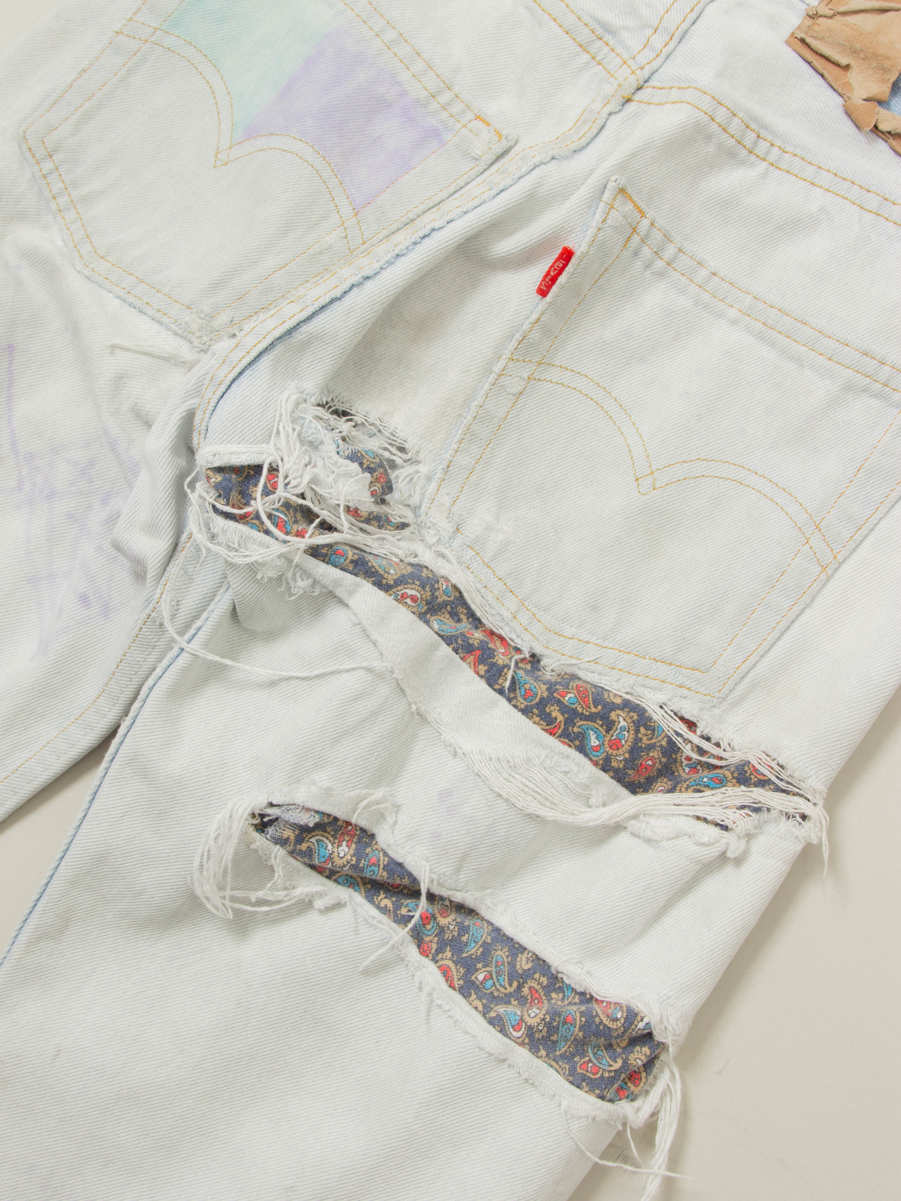 Vtg Customized Levi's 501 Jeans - Made in France (28x26) - Image 6
