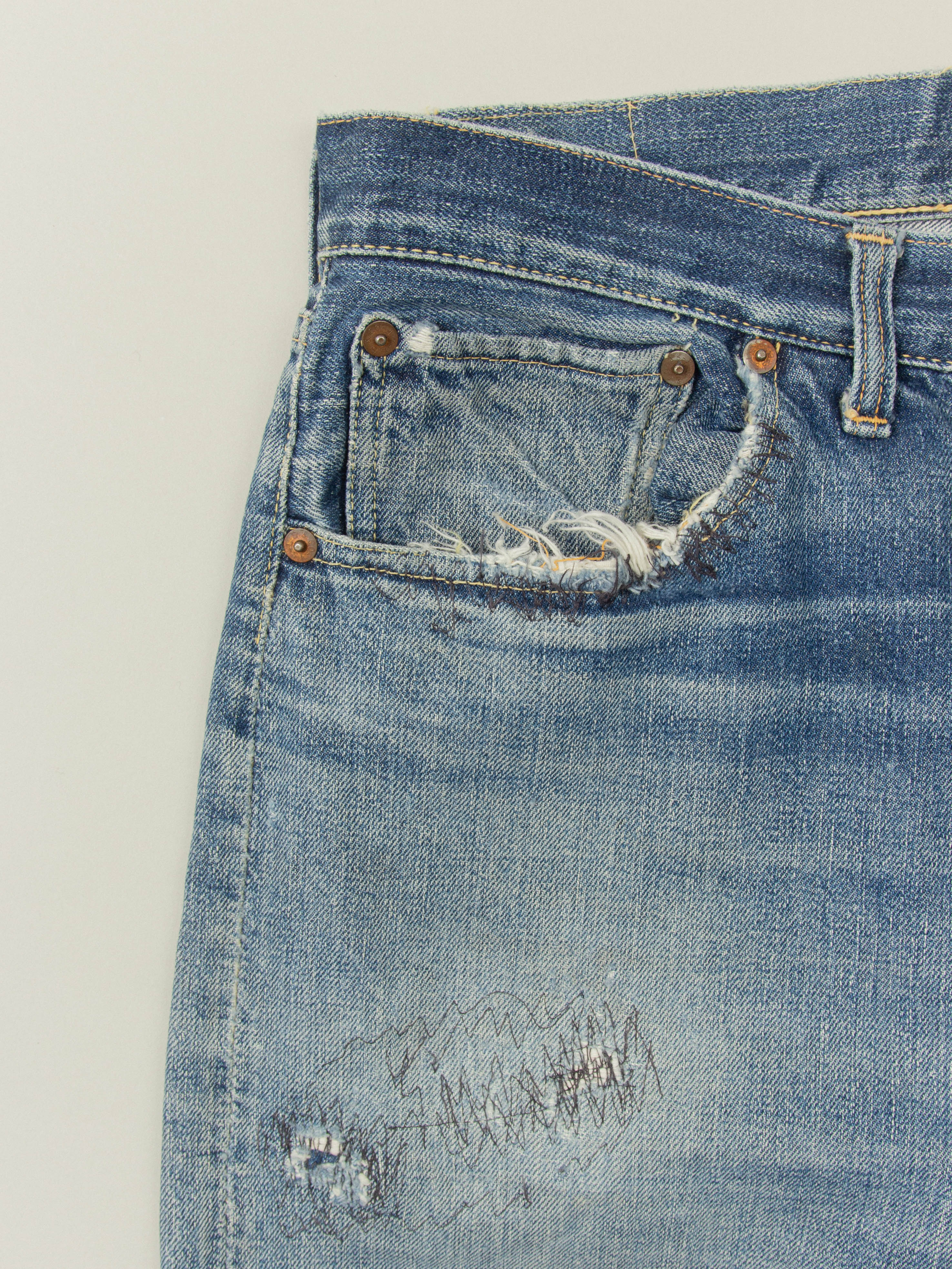 Vtg Early 1960s Levi's 501 Big E Selvedge Jeans (36x33) - Image 6